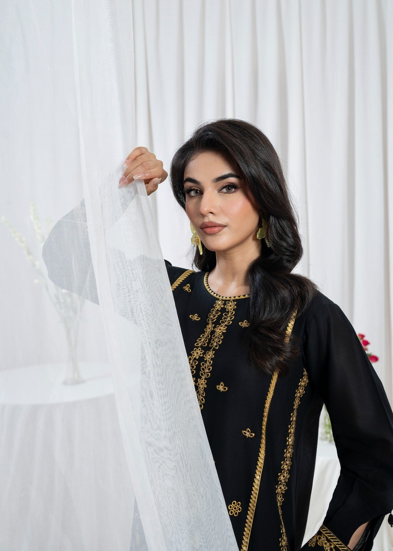 Zoya&Zafar Mohagni Pret Women 2pcs