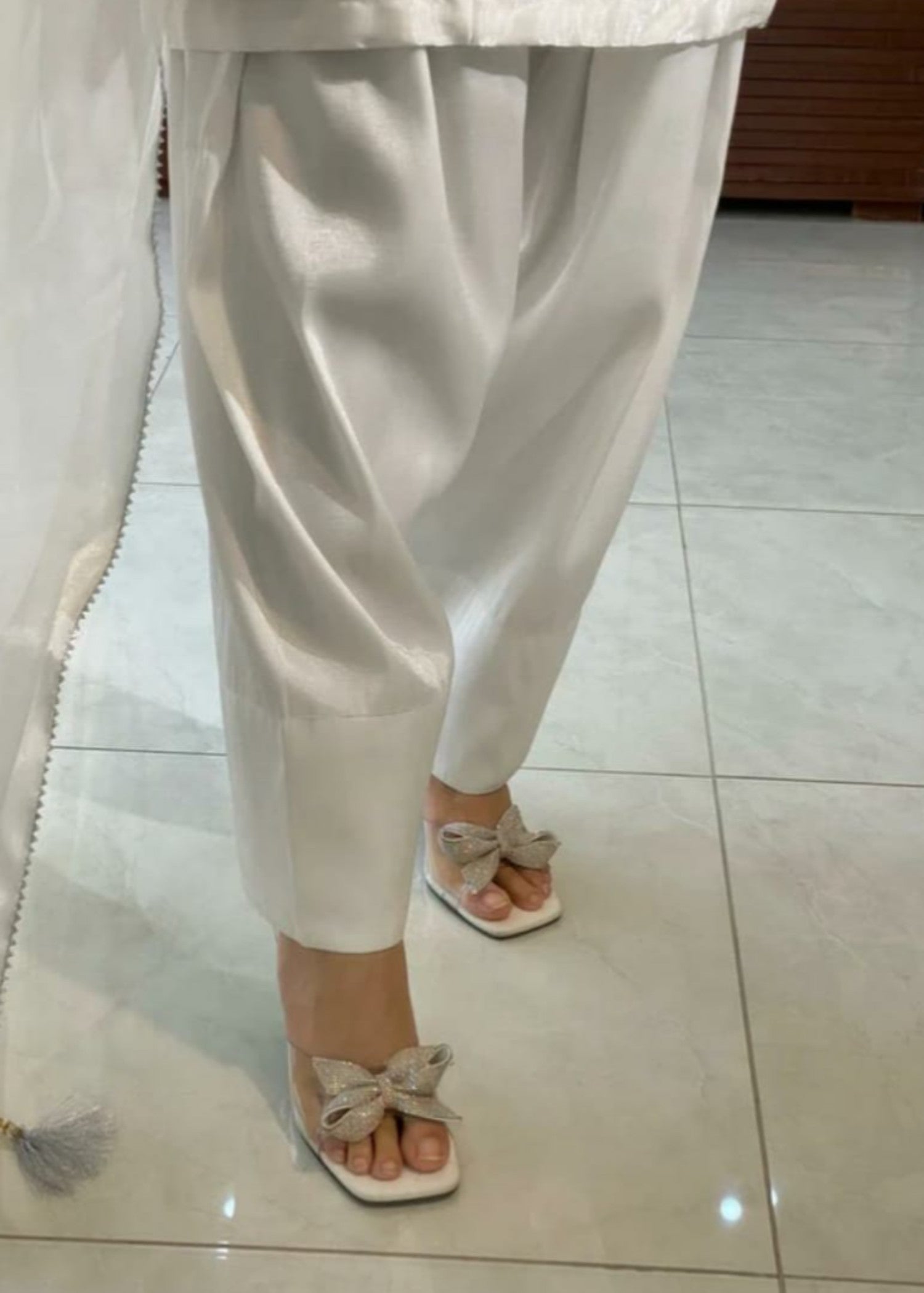 Mataish White farshi shalwar Women 3pcs