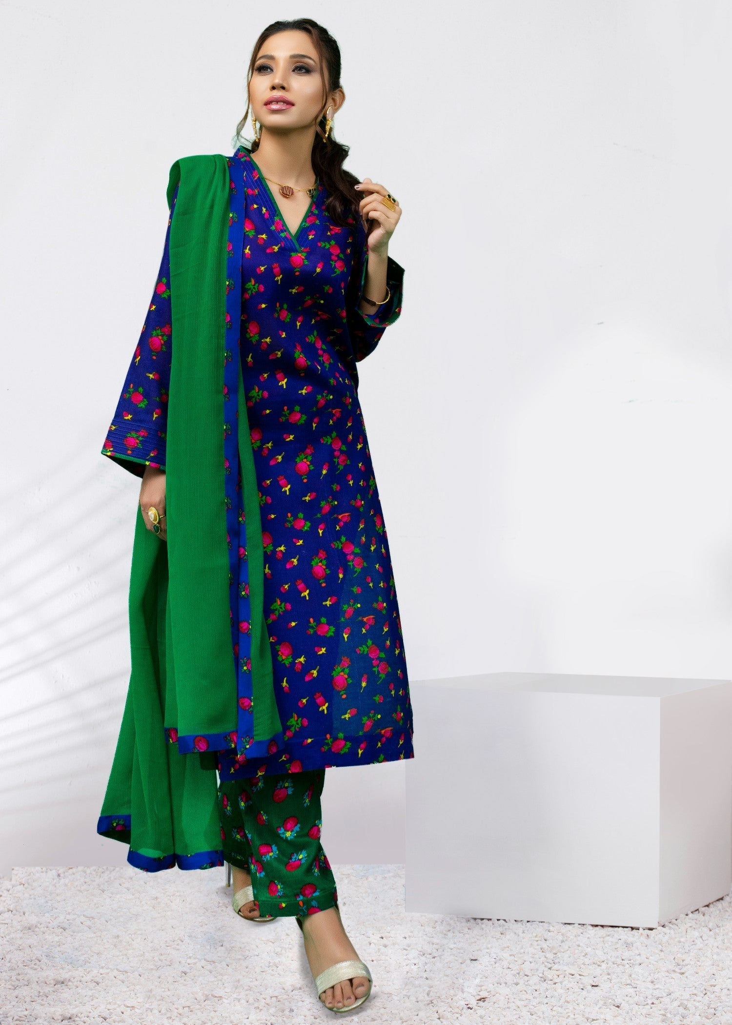 Nuqsh Blue with Green NRN 004 Women 3pcs