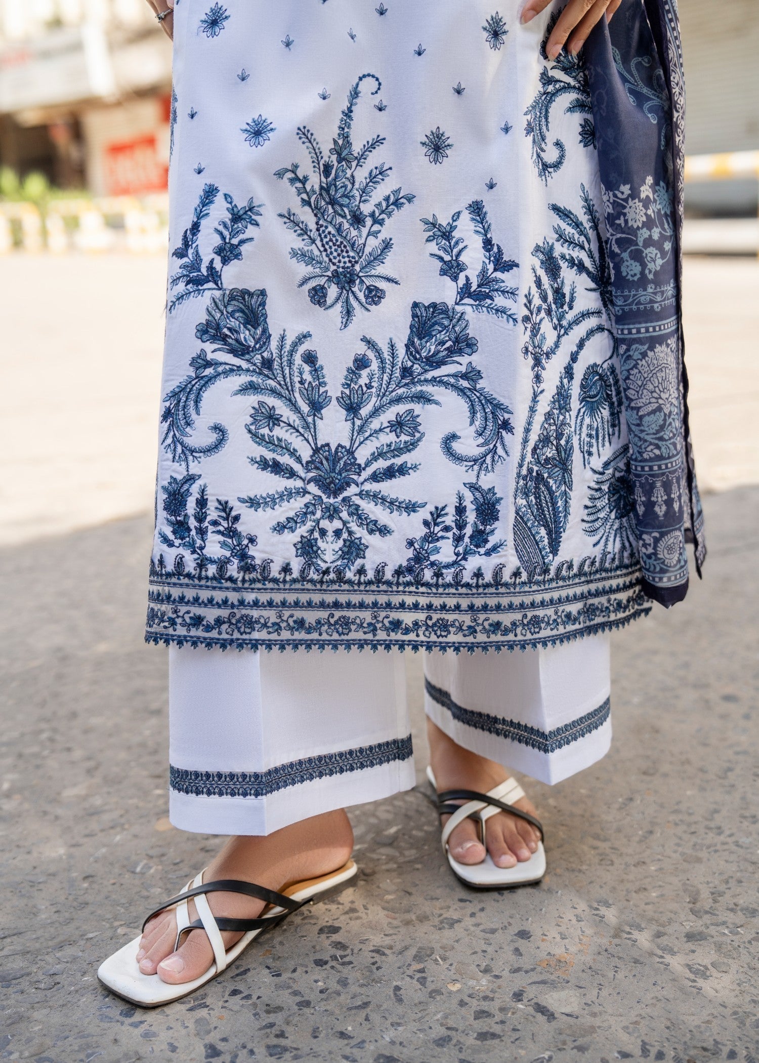 Casual Lite Cotton Emb Suit White Women 3pcs