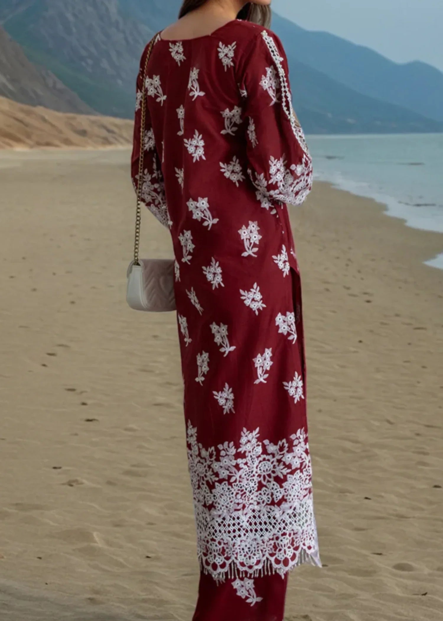 Threads & Motifs READY TO WEAR 9768 R Women 1pcs