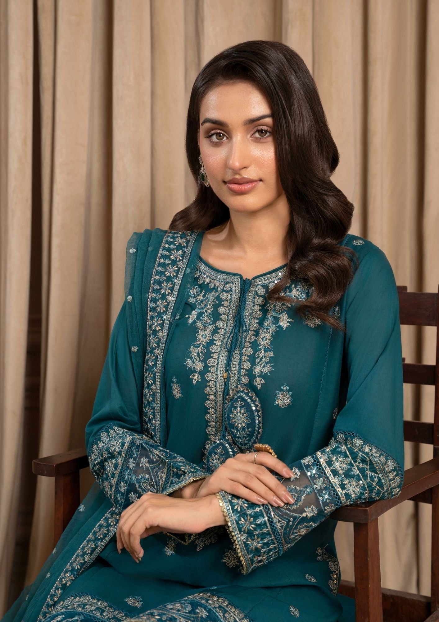 Alfatah Pret Embroidered Lawn ZAUQ S25 0010 Women 3pcs