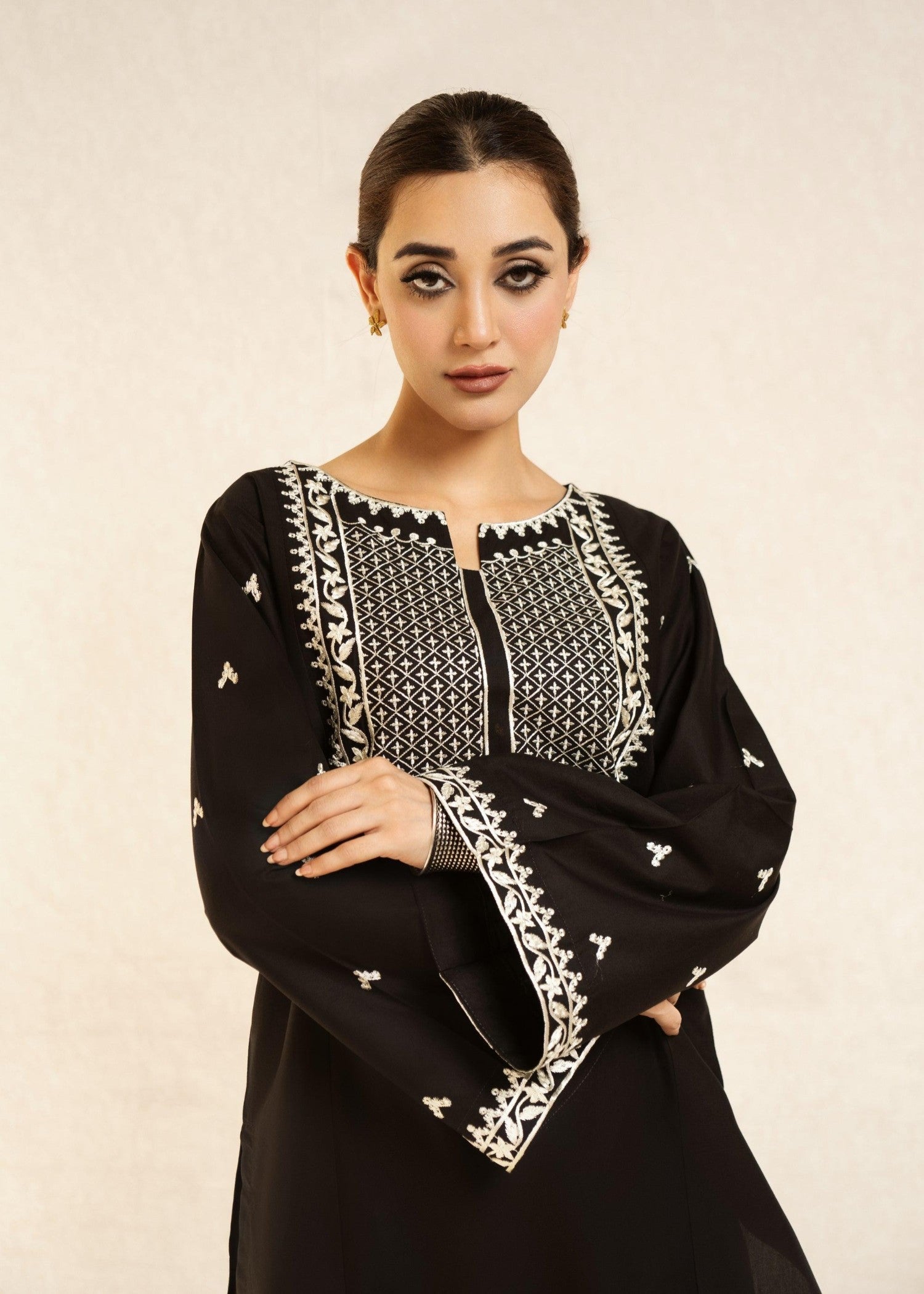 Ramal Tareek embroidered dress Women 2pcs