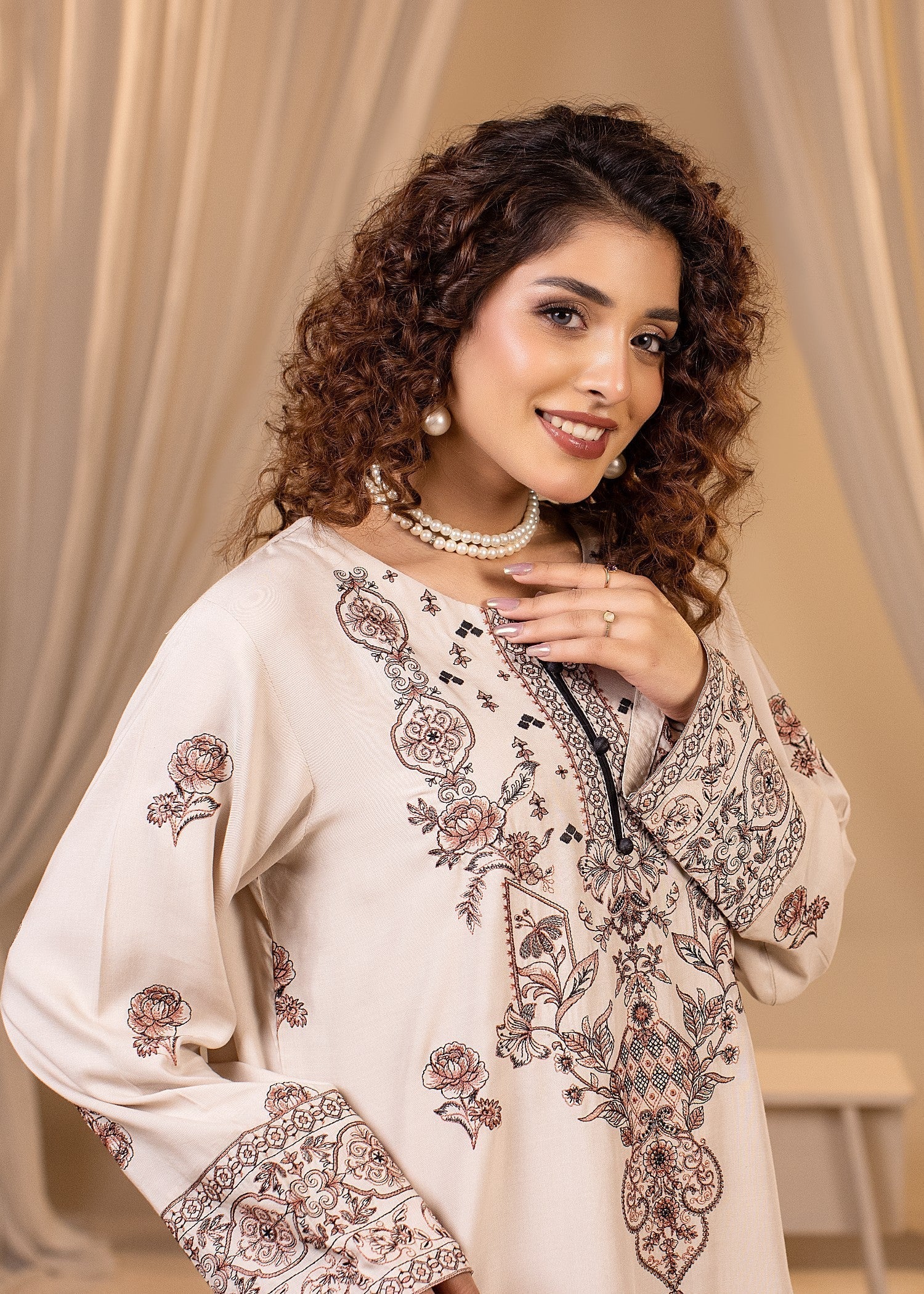 Aster Elinor Kurta Women 1pcs