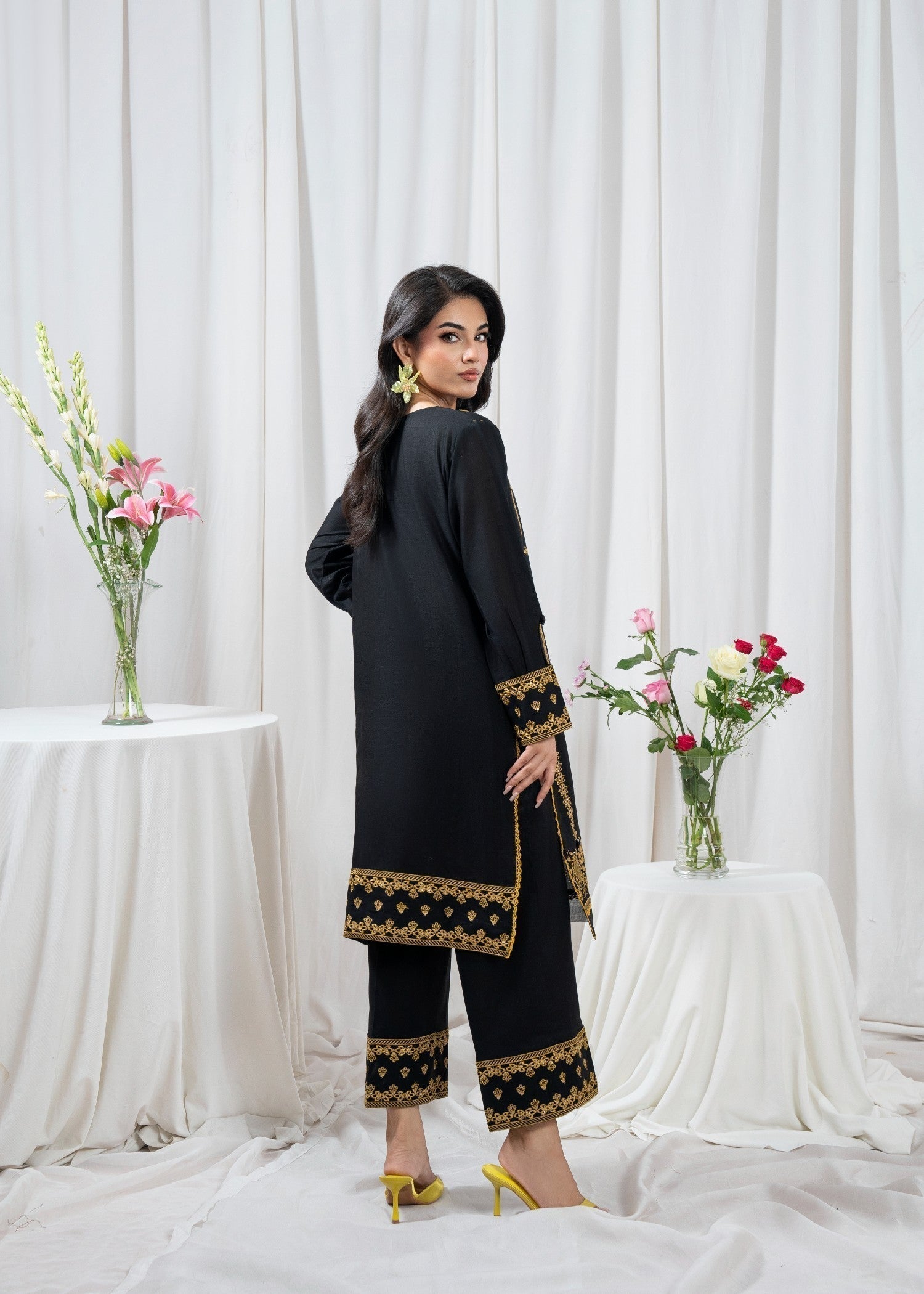 Zoya&Zafar Mohagni Pret Women 2pcs