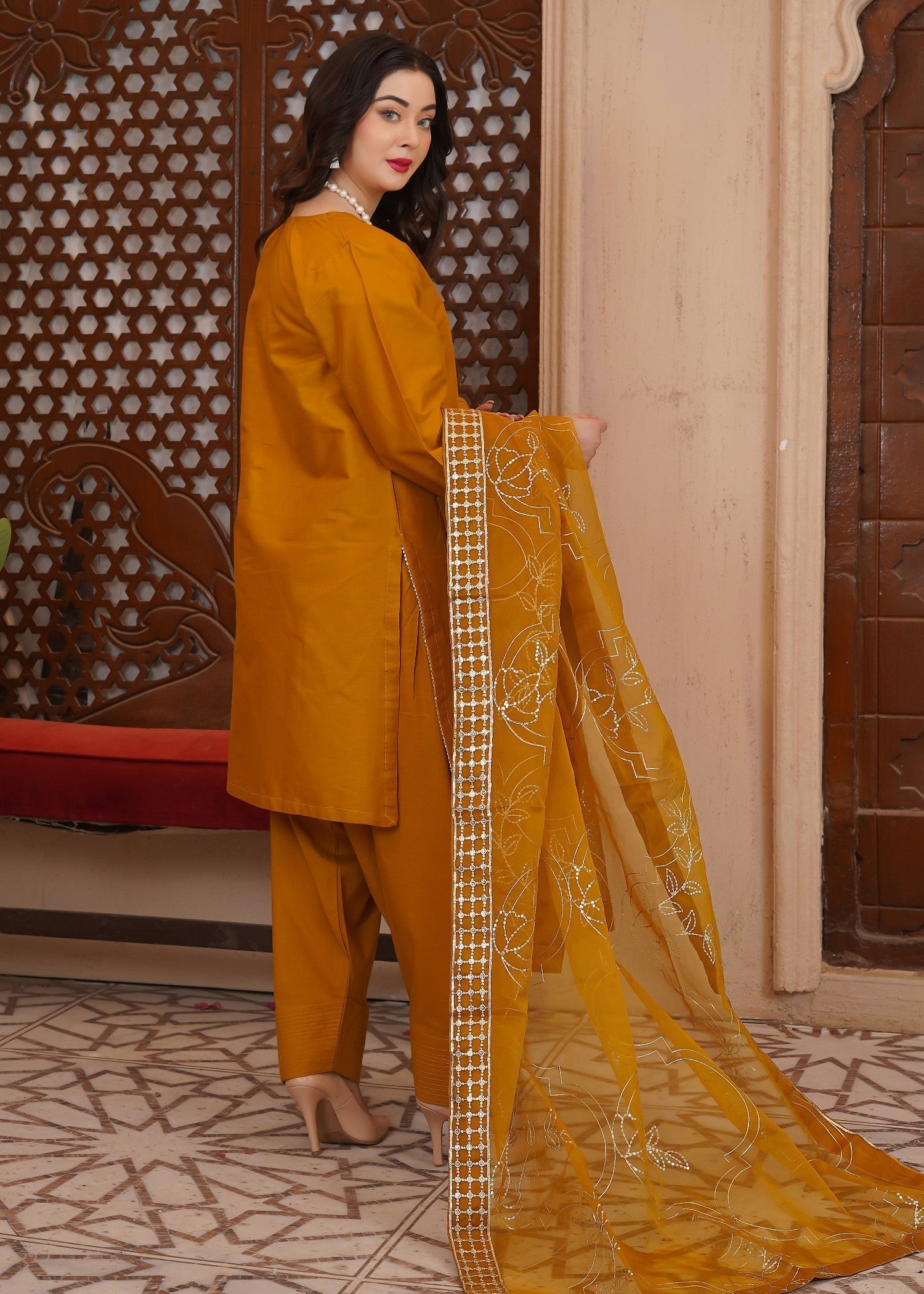 Waniya Awais WAF D11 (Farshi Shalwar) Women 3pcs