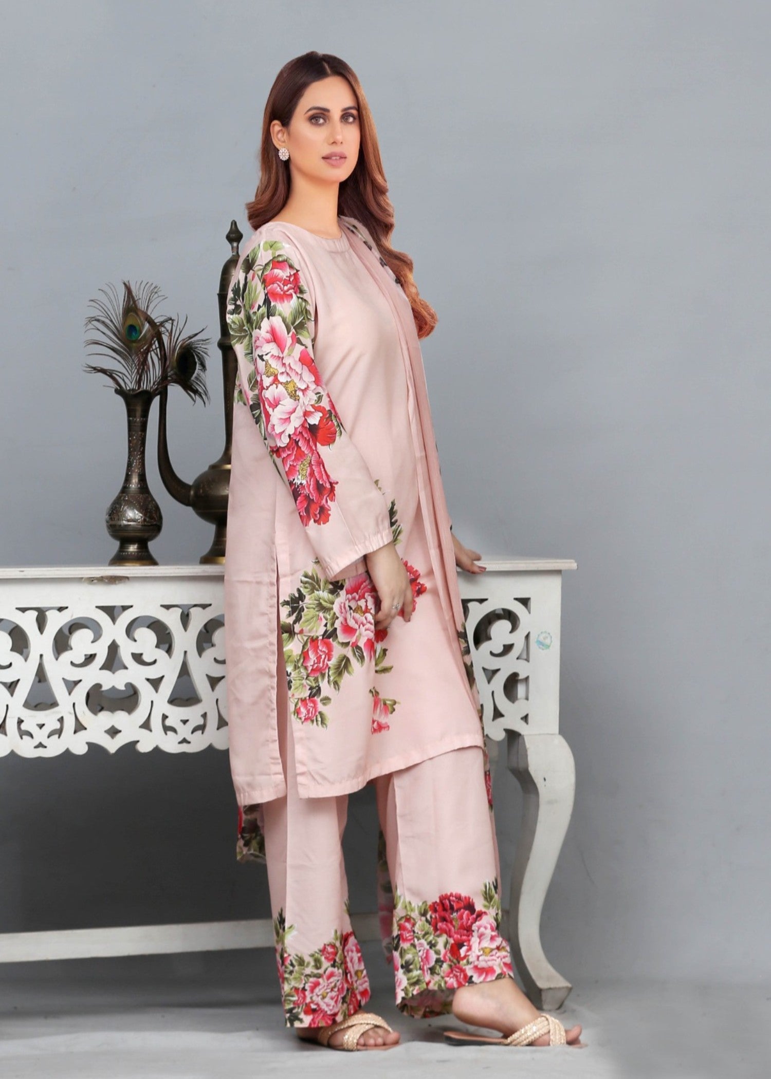Reetriwaj Dilkash Women 2pcs