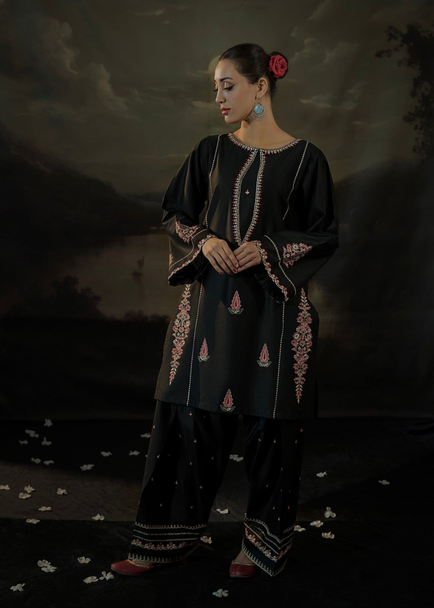 Gulposh Black Irus Women 2pcs