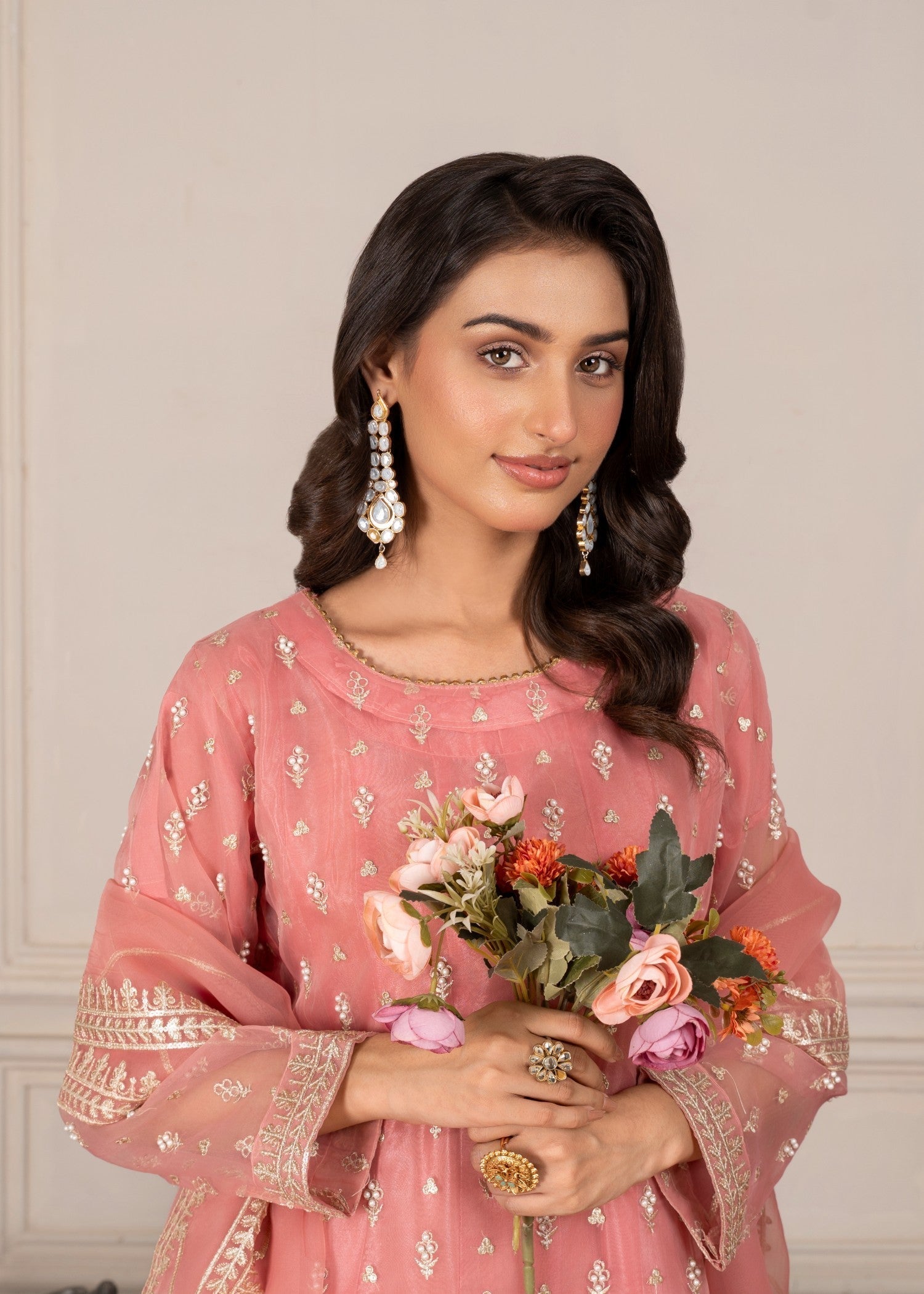 Avira Pret Zarpashay Women 4pcs