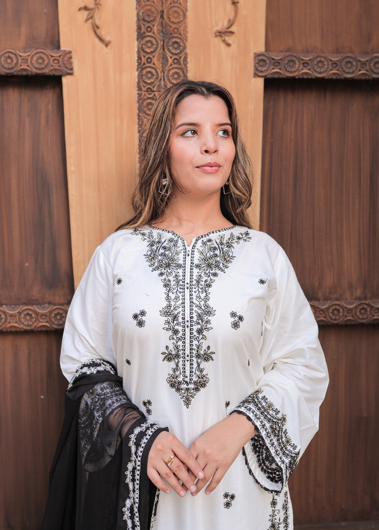 Shehroz Fashion GUL E NAZ LAWN EMBROIDERY Women 3pcs