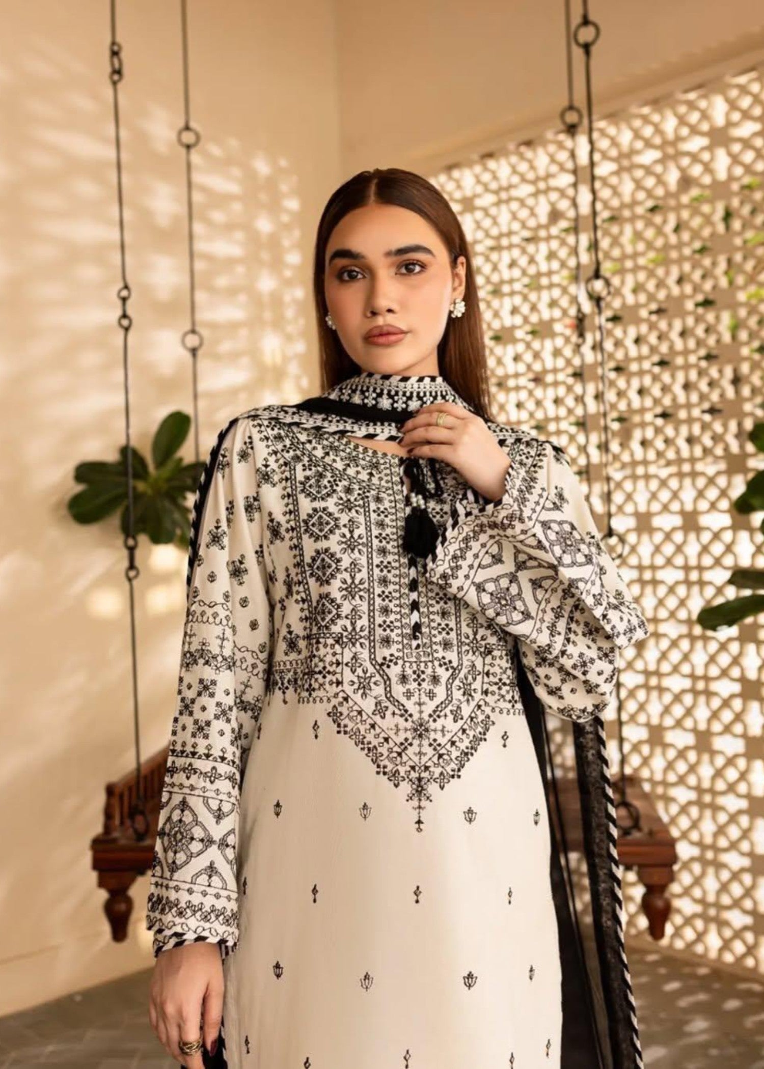 Libas Thread Arooj EMB Women 3pcs