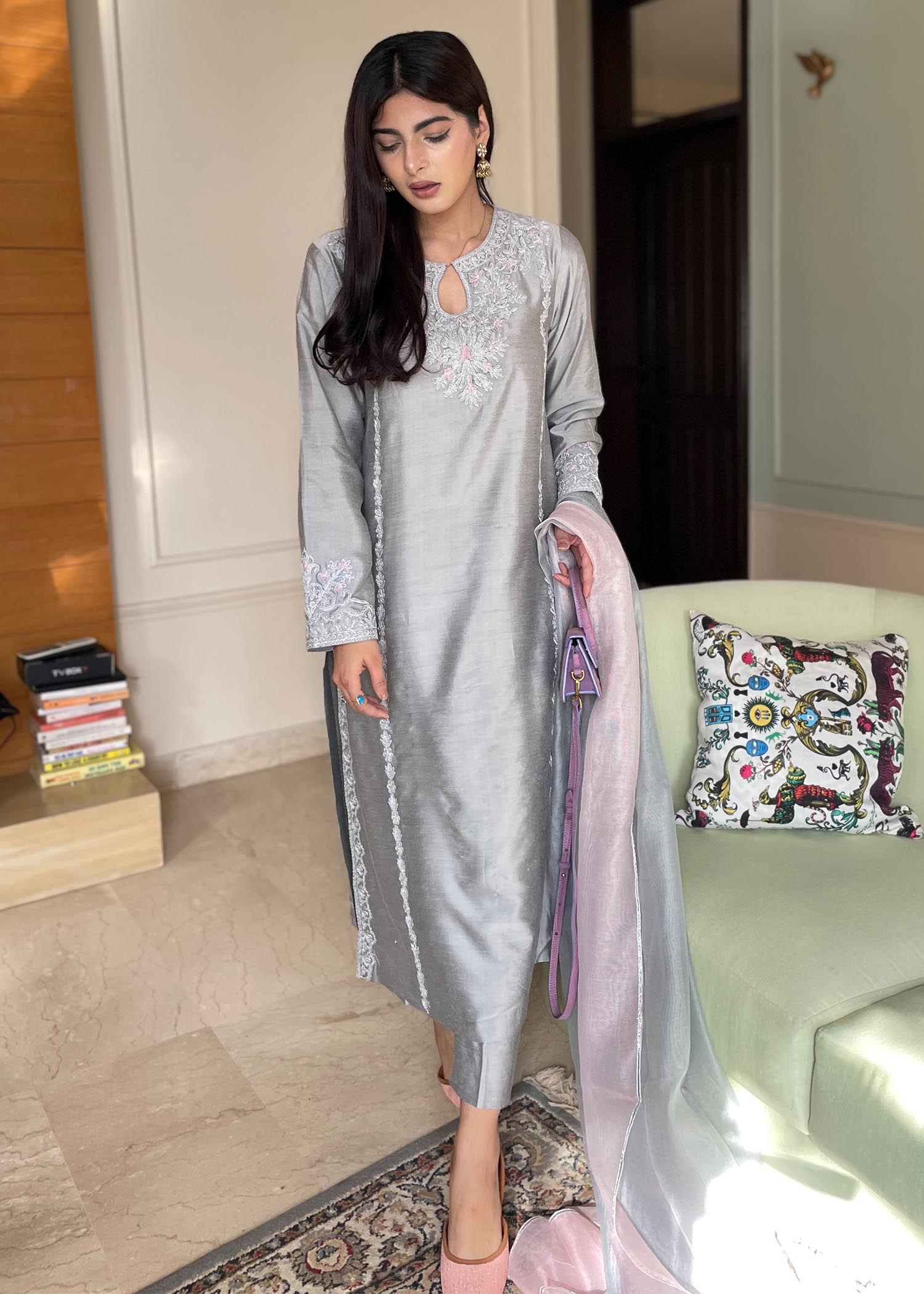 Maroon By Iqra Chaudhry Celeste Grey Women 3pcs