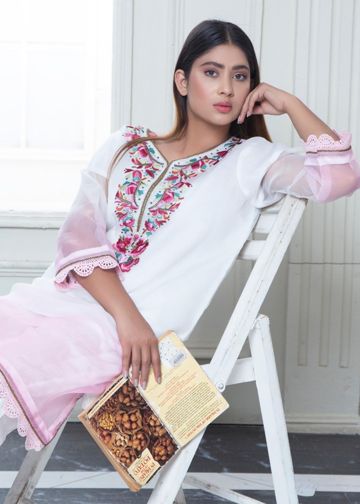 Fashionhub Kids Ladoo K Kapray 04 Women 3pcs