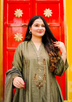 Four Season Boutique Chinese kolar Mhendi Green Women 3pcs
