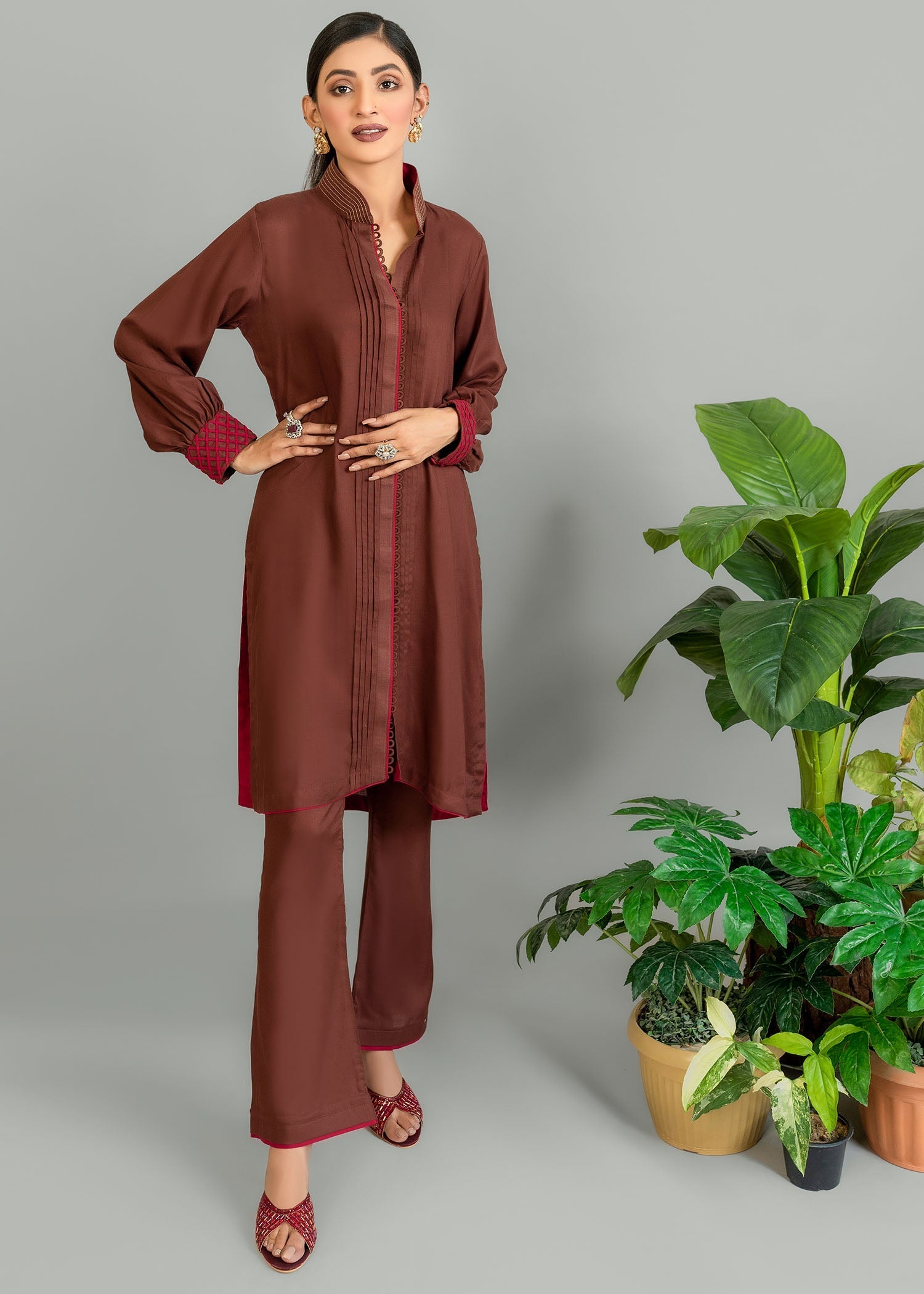 Nuqsh Deep Chocolate With Pleats Women 2pcs