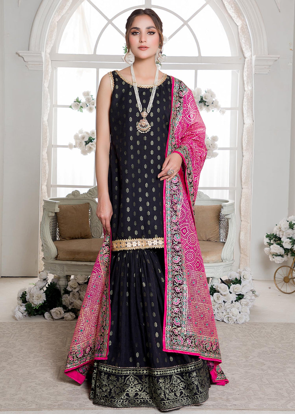 Seemab Leila Women