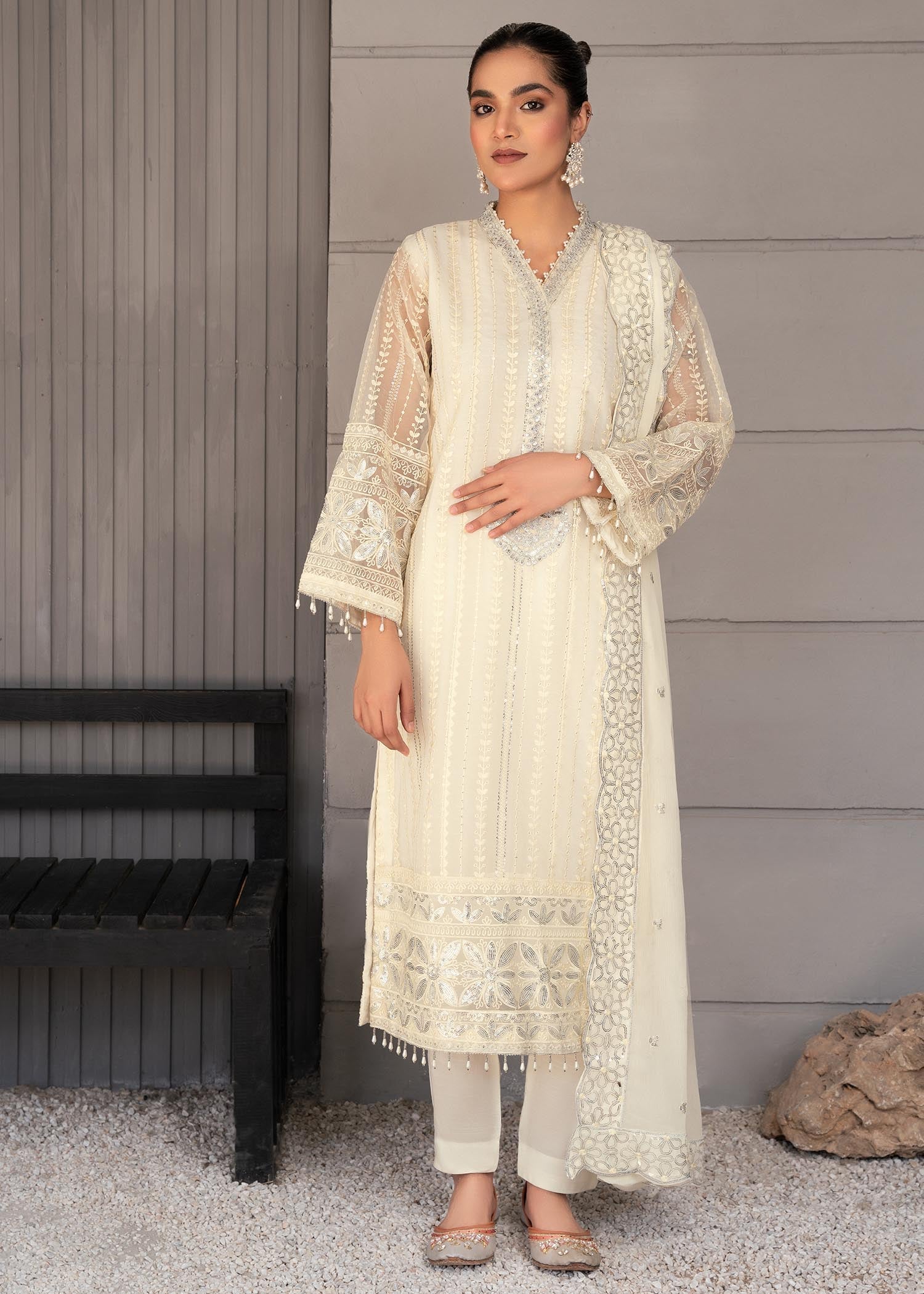 Agha Jaan N02 Women 3pcs
