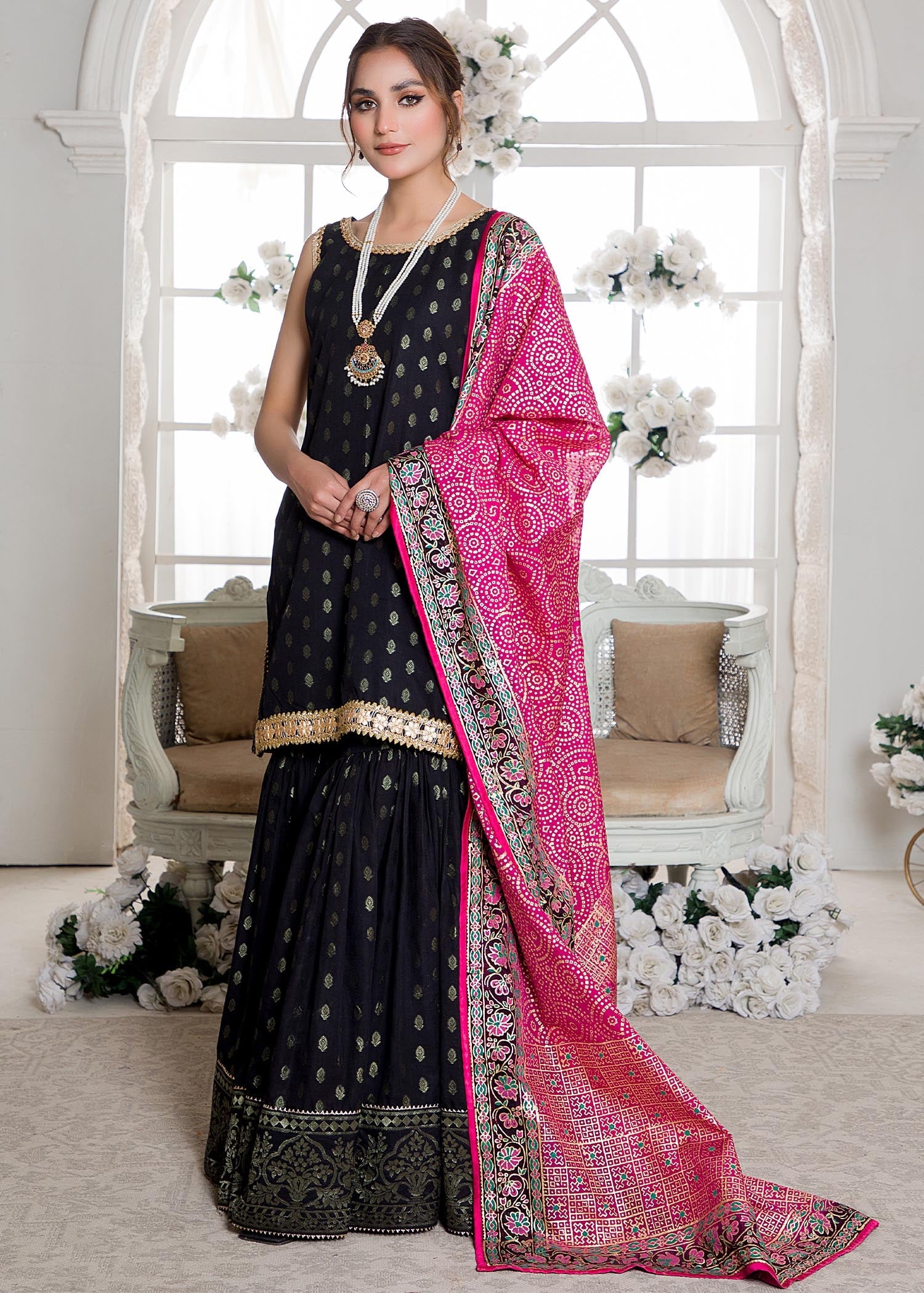 Seemab Leila Women