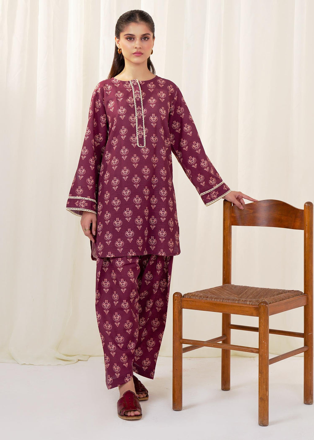 Buzzazi Maroon Printed Khaddar Suit Women 2pcs