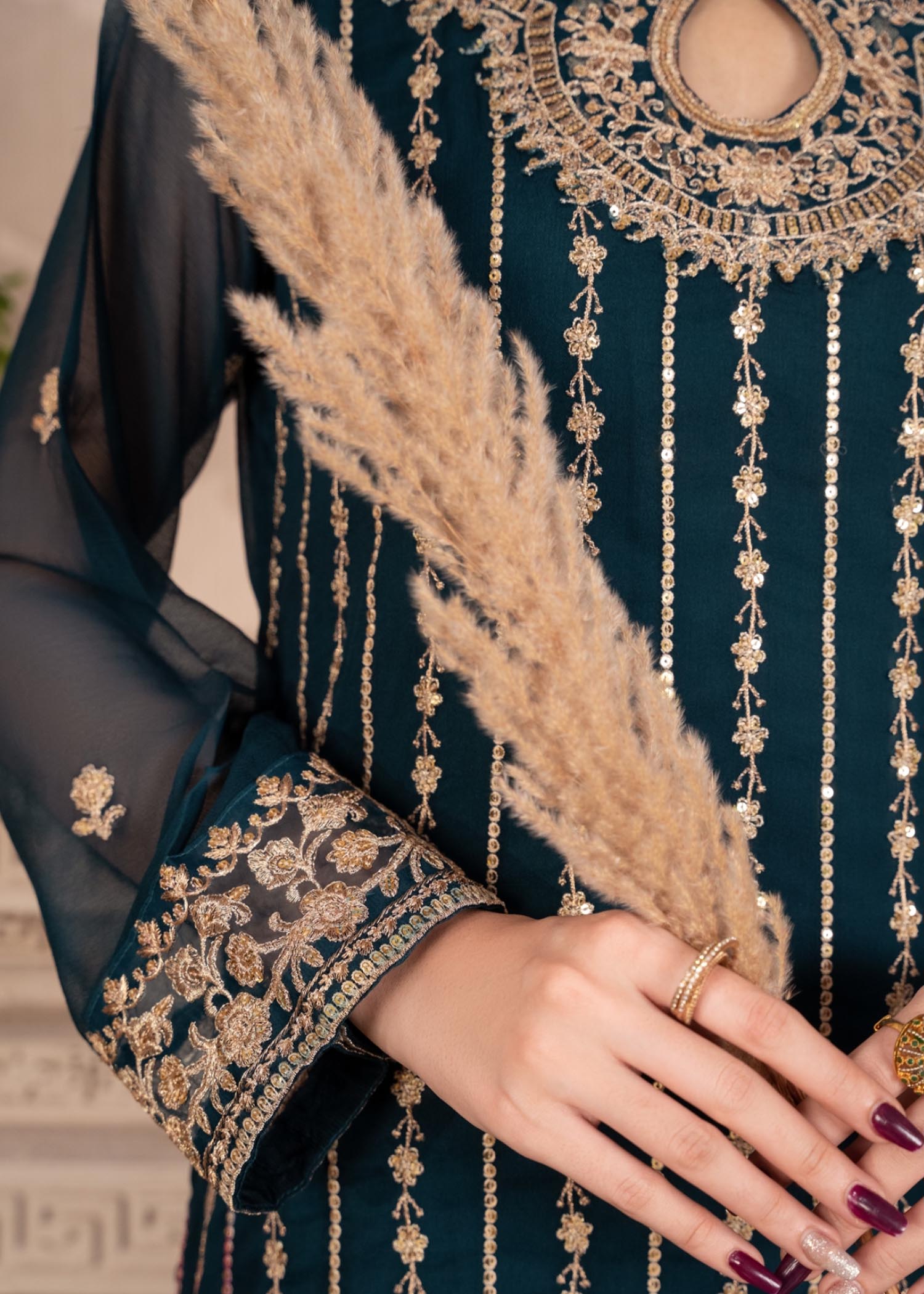 Agha Jaan Vanya Women 3pcs
