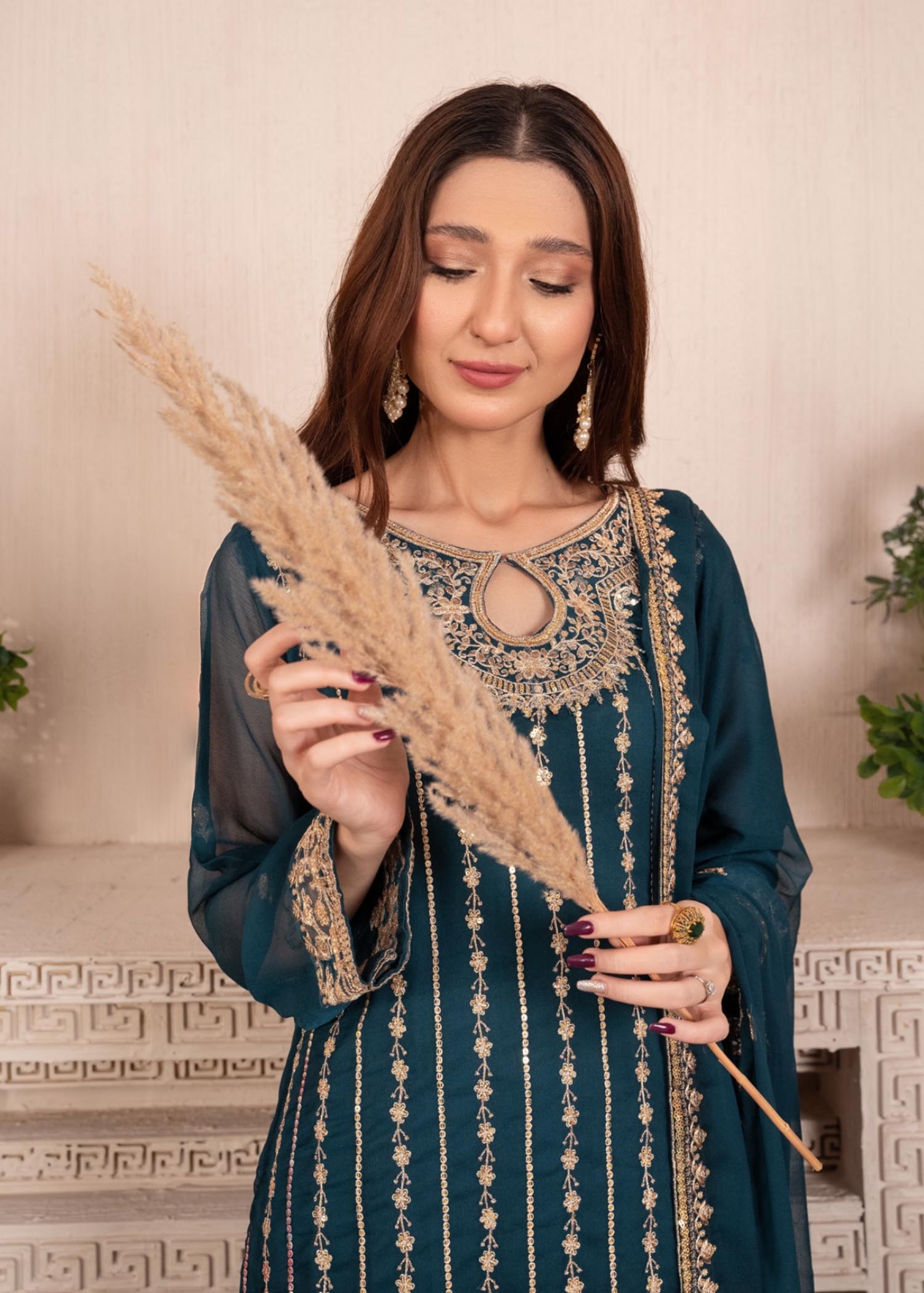 Agha Jaan Vanya Women 3pcs
