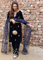 Mannat Hoor Women 2pcs