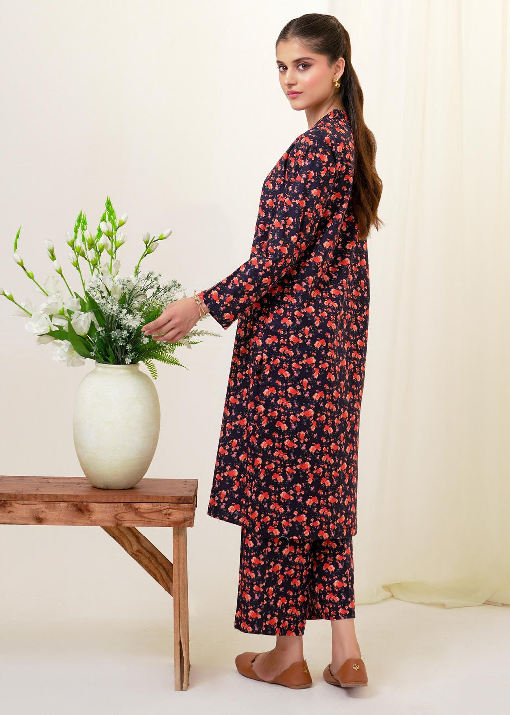 Buzzazi Black Cambric Printed Suit Women 2pcs