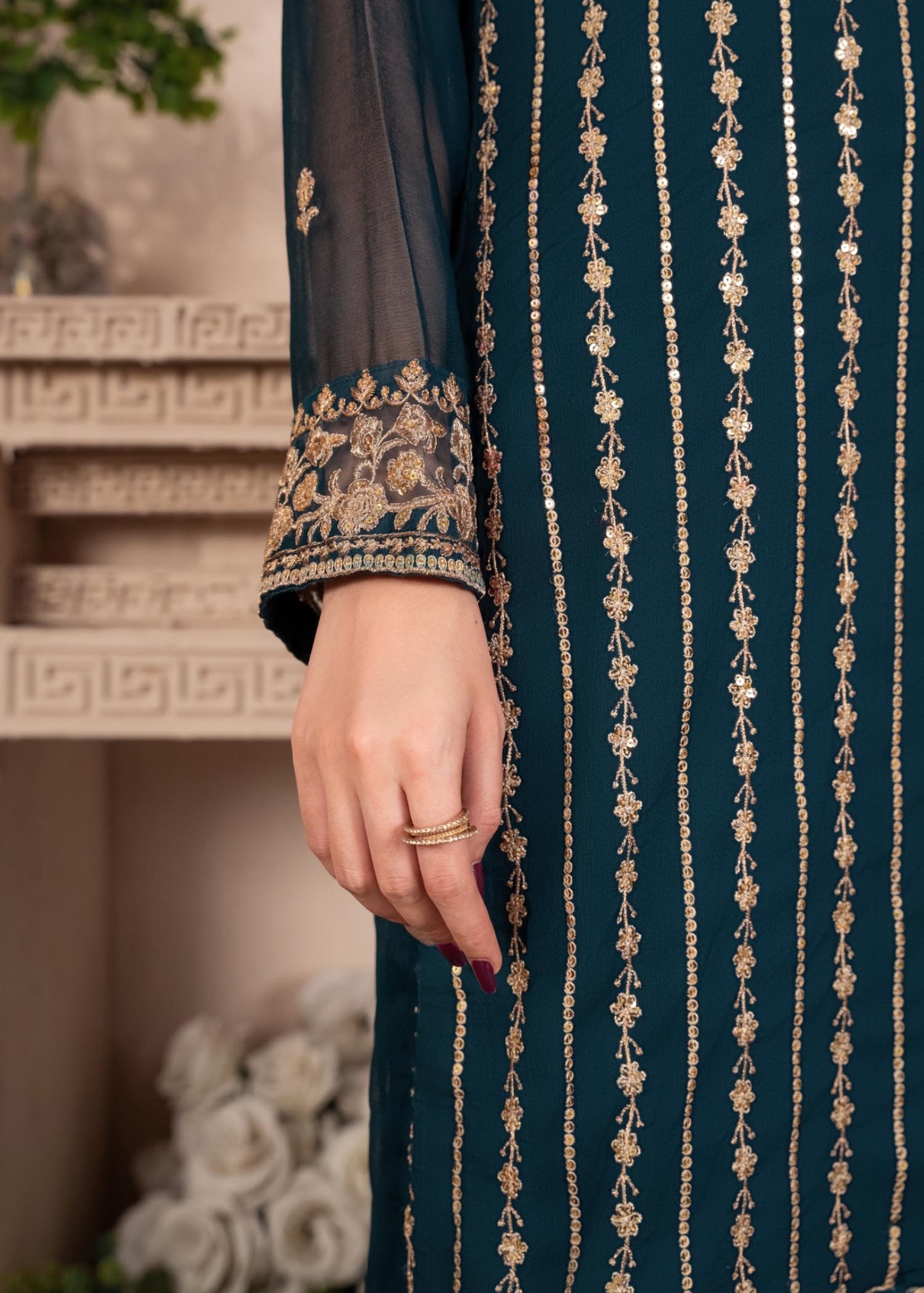 Agha Jaan Vanya Women 3pcs