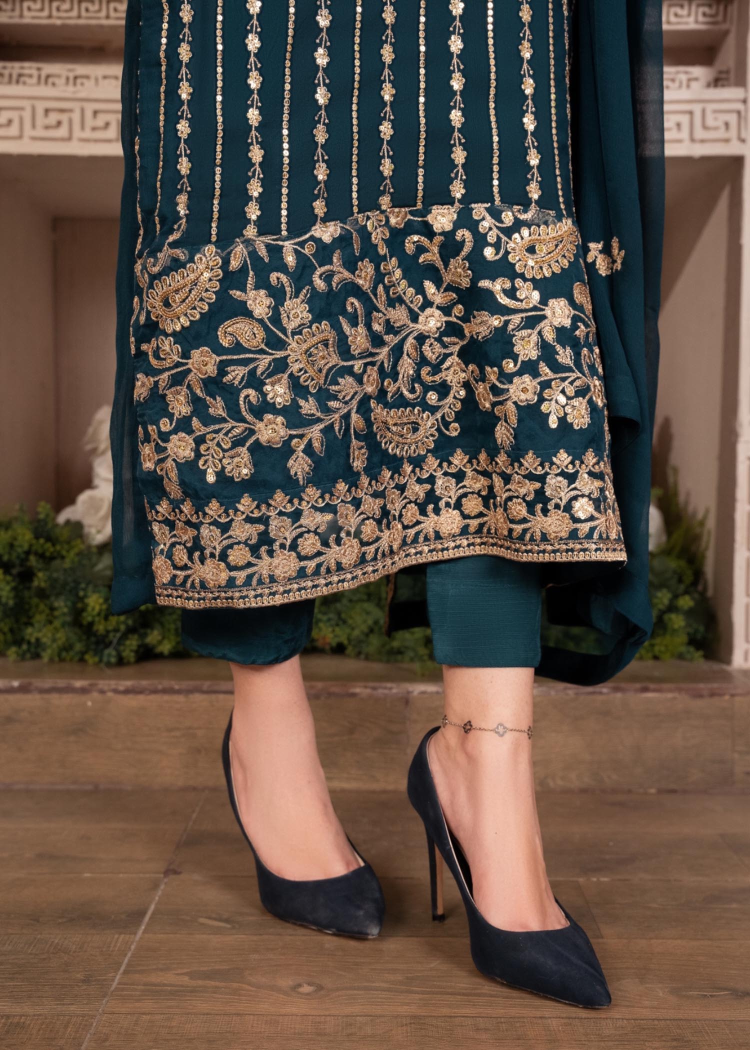 Agha Jaan Vanya Women 3pcs