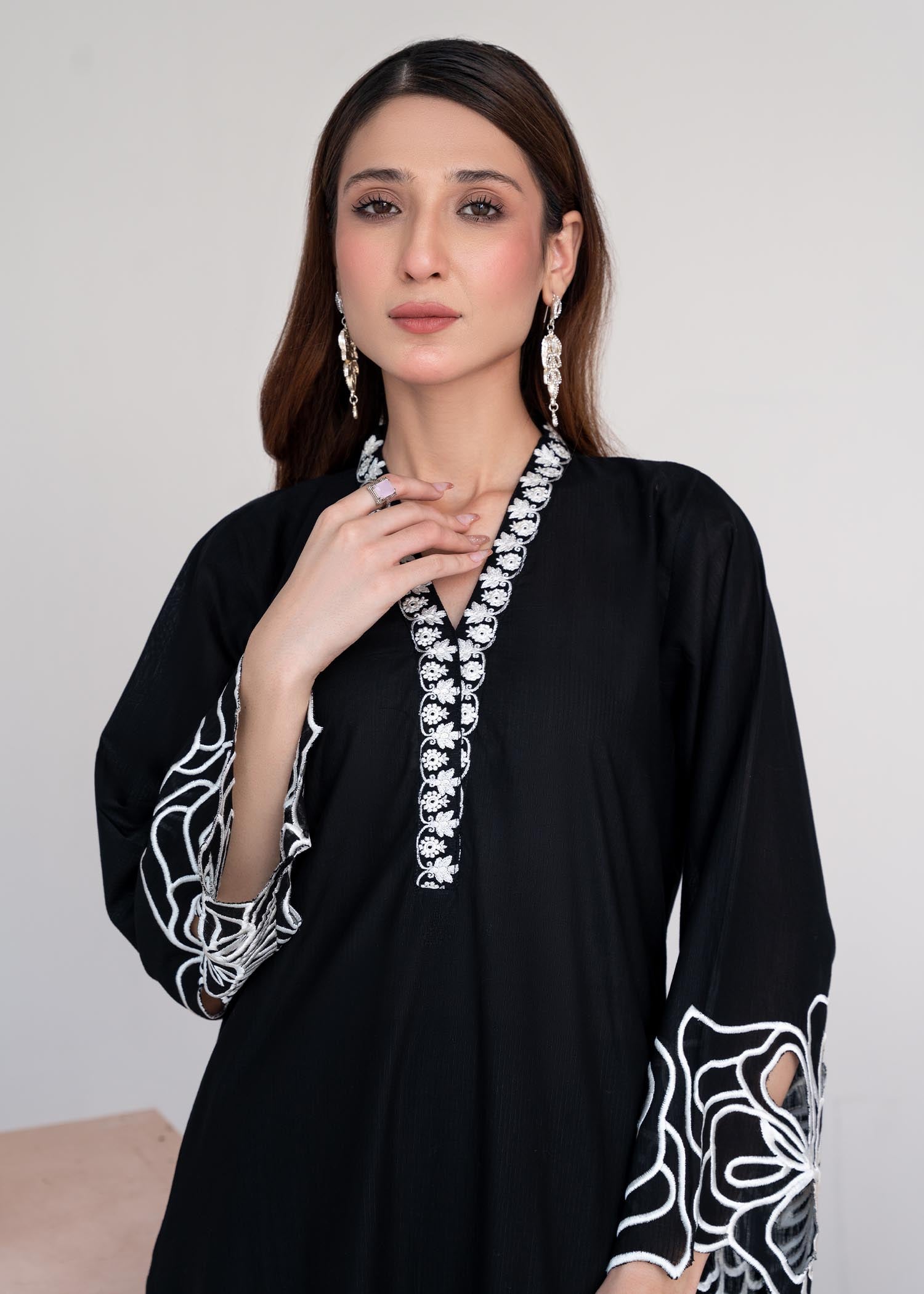 Sahibas By Mirza Sombrero (Black) Women 2pcs