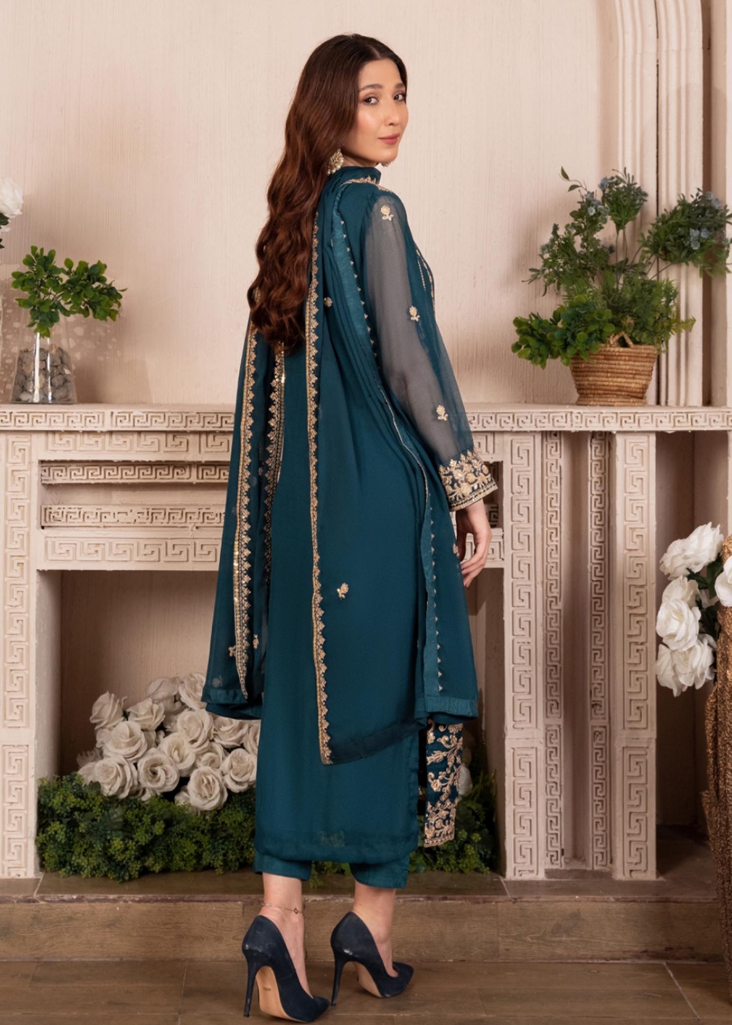 Agha Jaan Vanya Women 3pcs