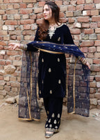 Mannat Hoor Women 2pcs