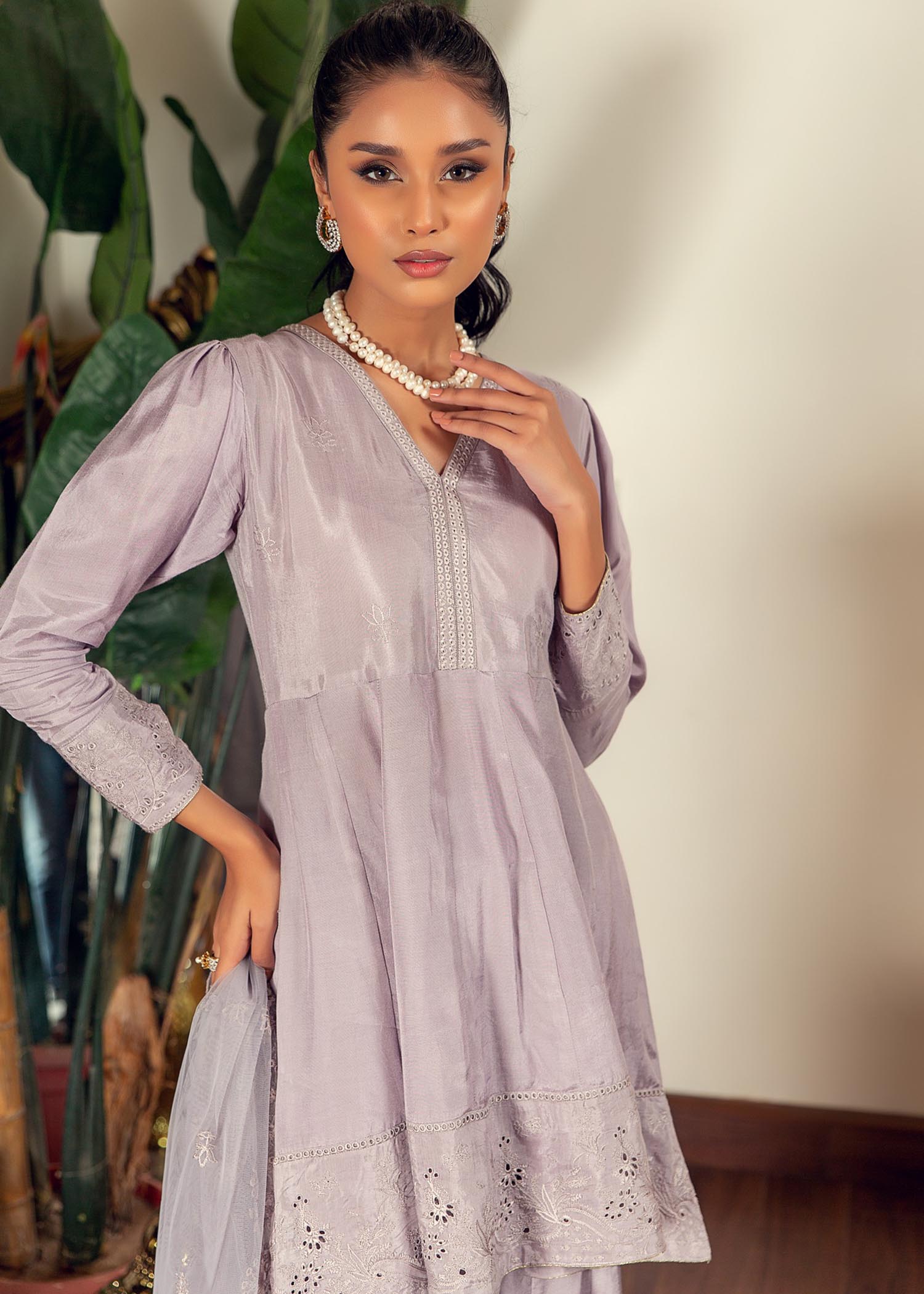 Anum Jung EMB 288