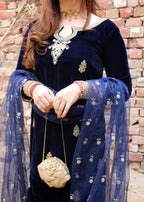 Mannat Hoor Women 2pcs