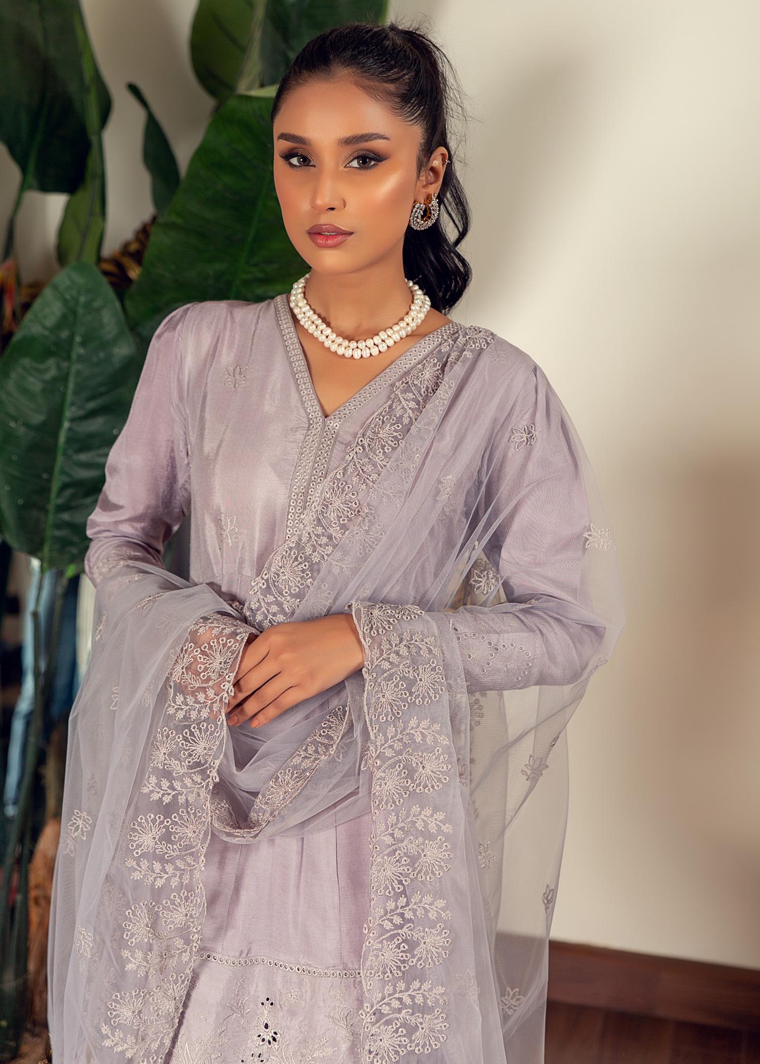 Anum Jung EMB 288