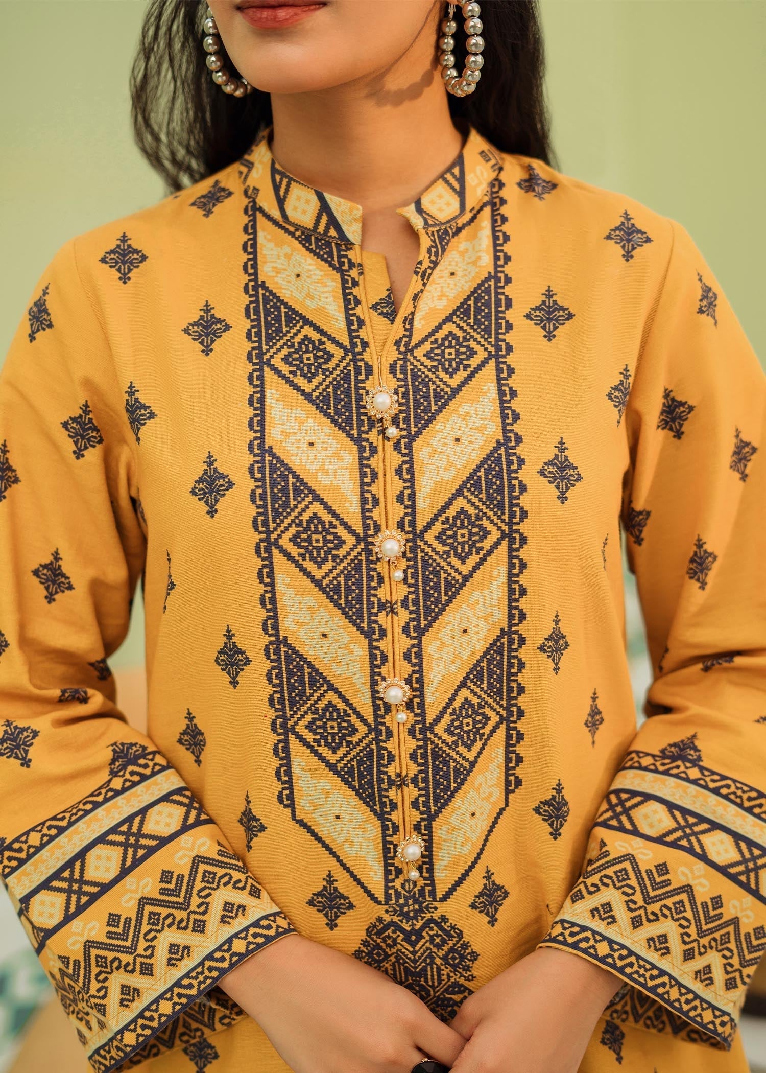 Garnet Clothing Yannah Women 2pcs