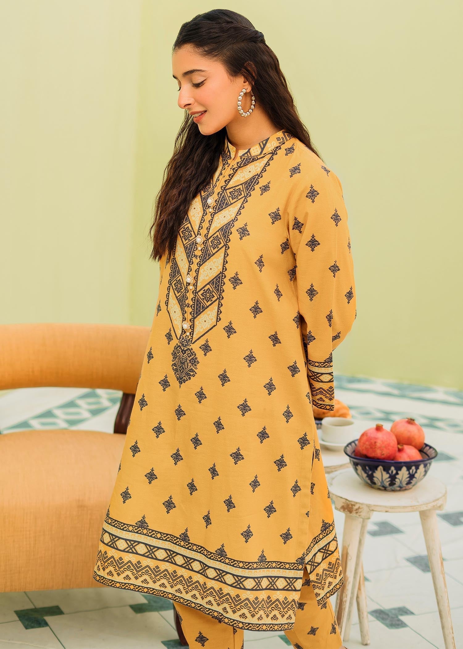 Garnet Clothing Yannah Women 2pcs