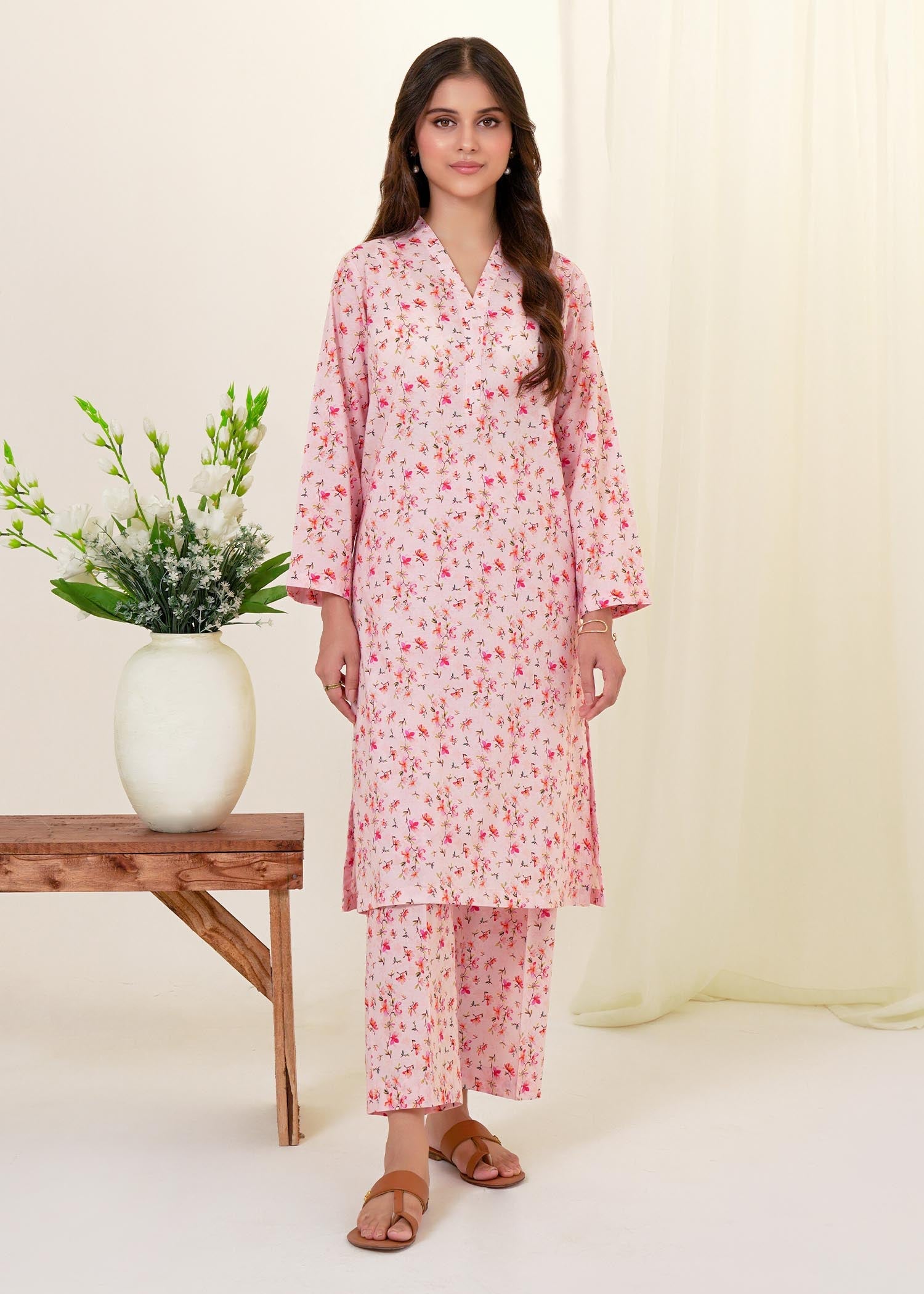 Buzzazi Pink Cambric Printed Suit Women 2pcs