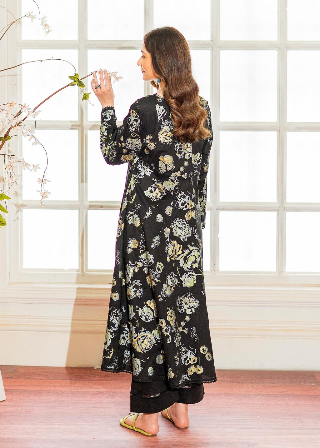 Garnet Clothing Emma Women 2pcs