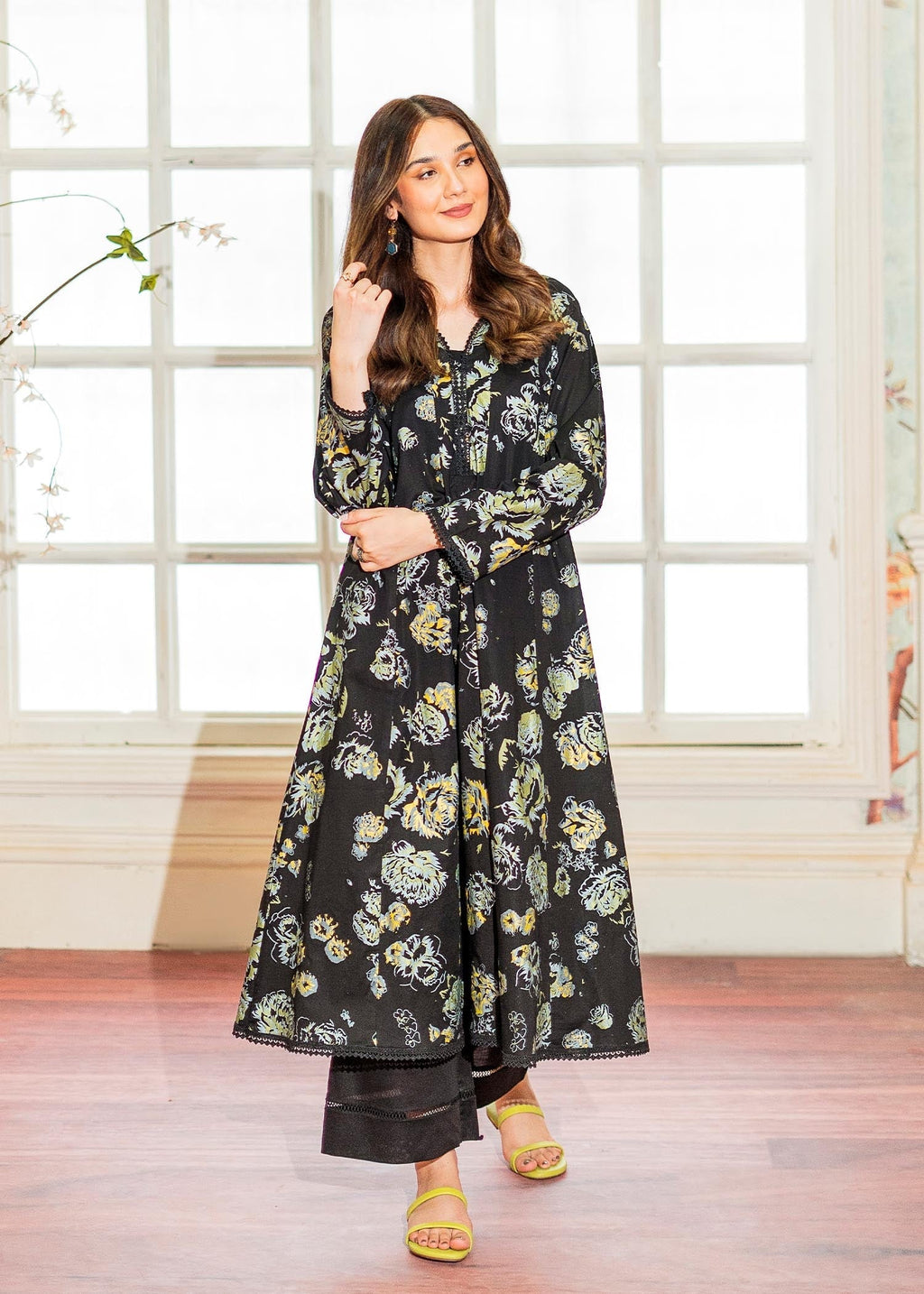 Garnet Clothing Emma Women 2pcs