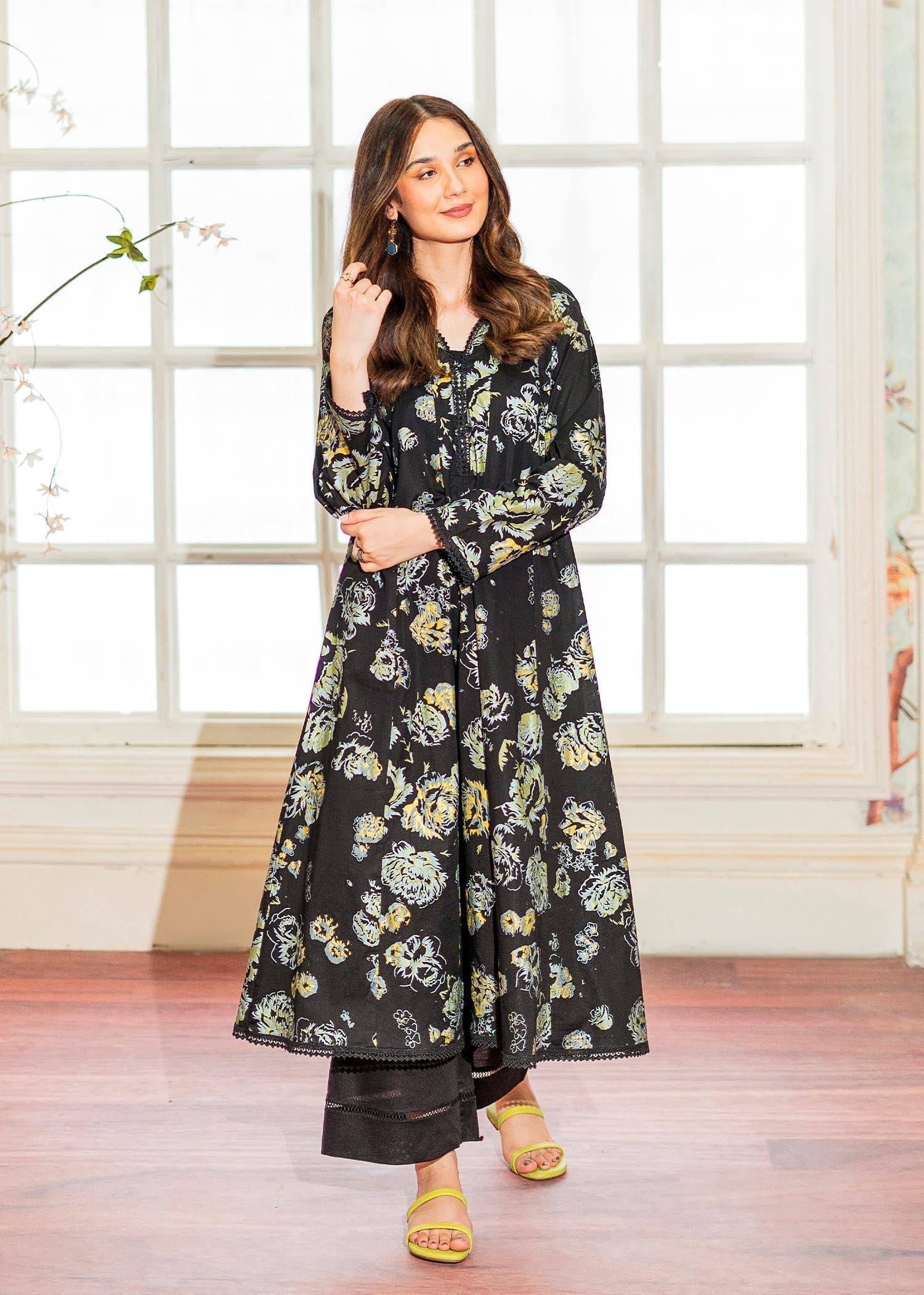 Garnet Clothing Emma Women 2pcs