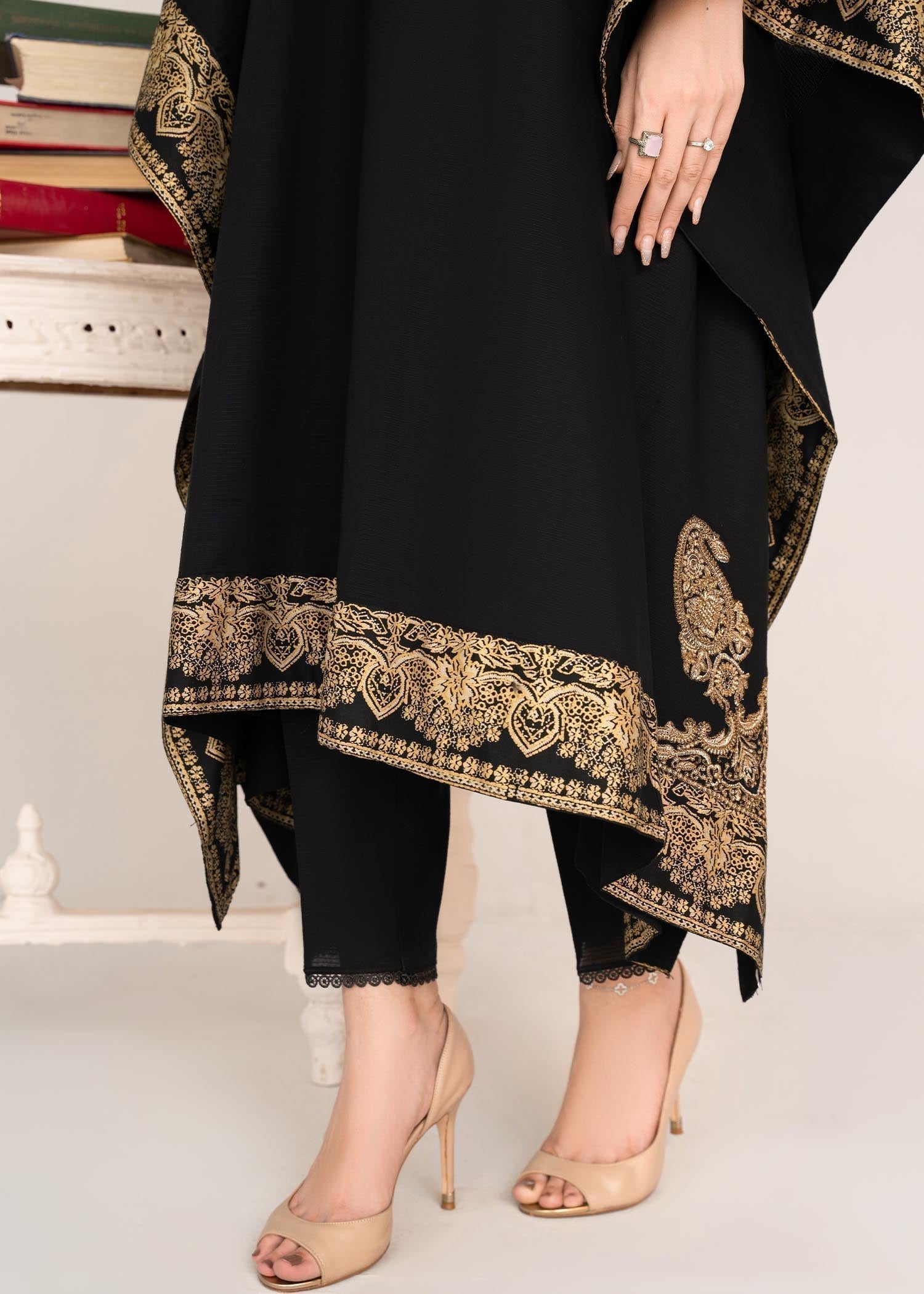 Sahibas By Mirza Crescent (Black) Kaftan Women 1pcs