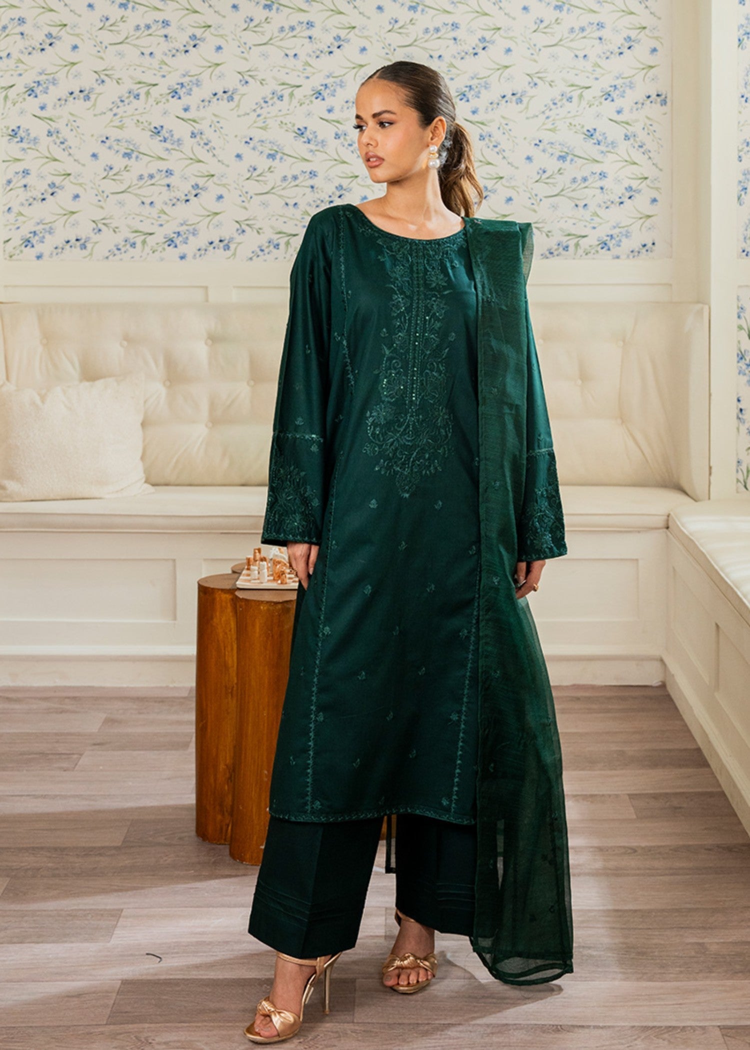 Kross Kulture Embroidered Lawn 01516 Women 3pcs