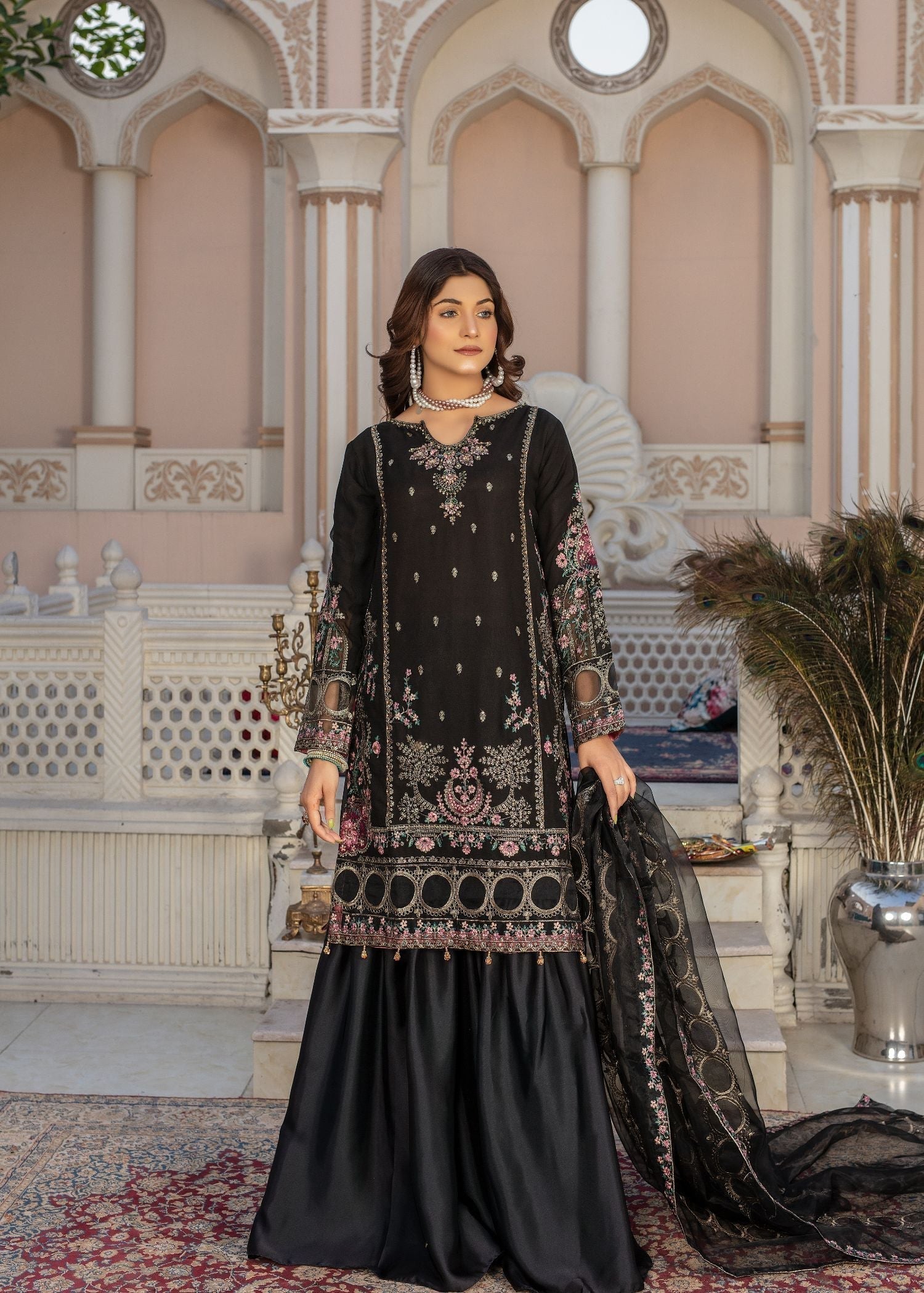 Pehnawa By Bin Akram’s GRACEFUL BLACK CHIFFON Women 3pcs