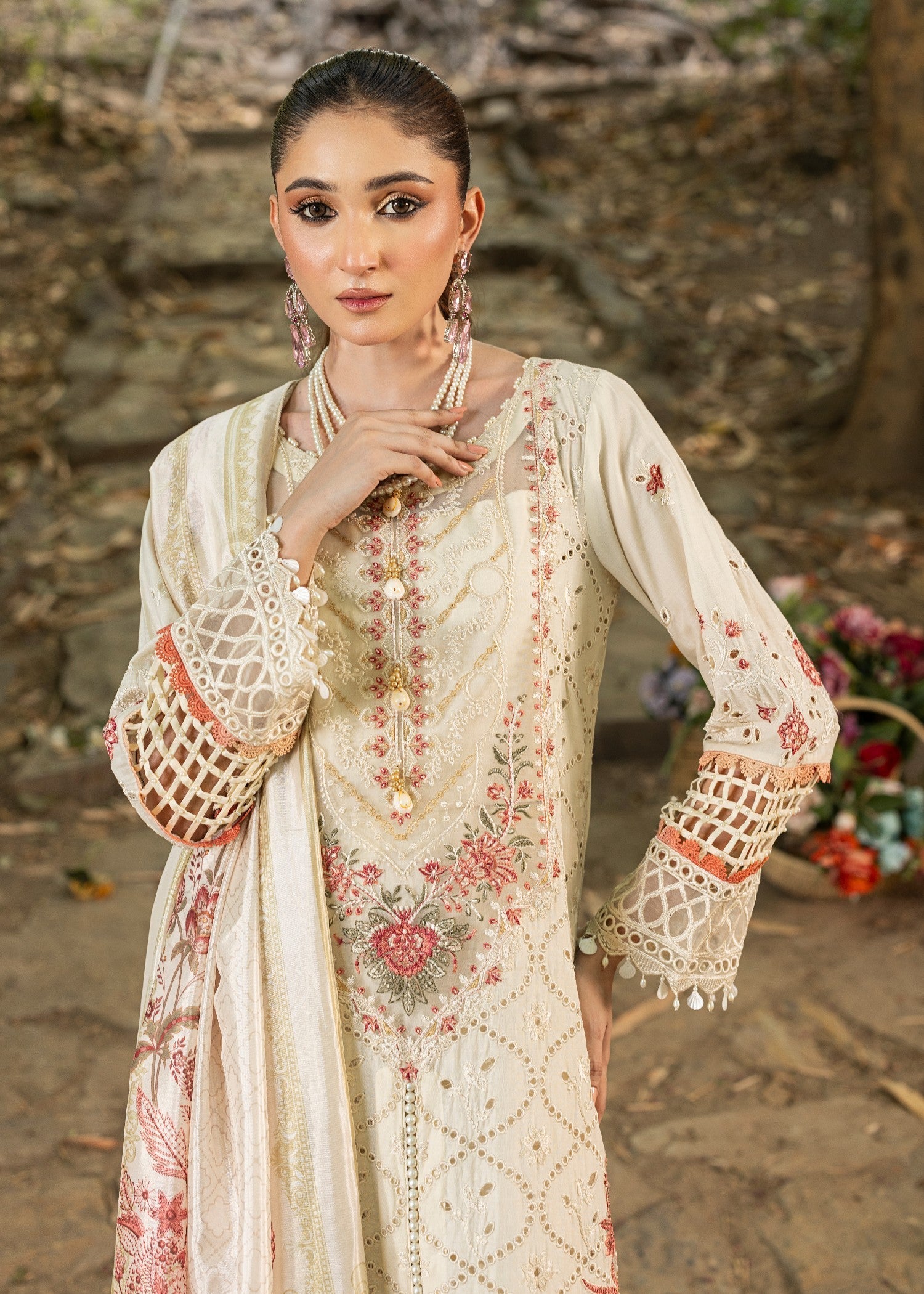 Zuri NAGEENA UN 101 OFF WHITE Women 3pcs