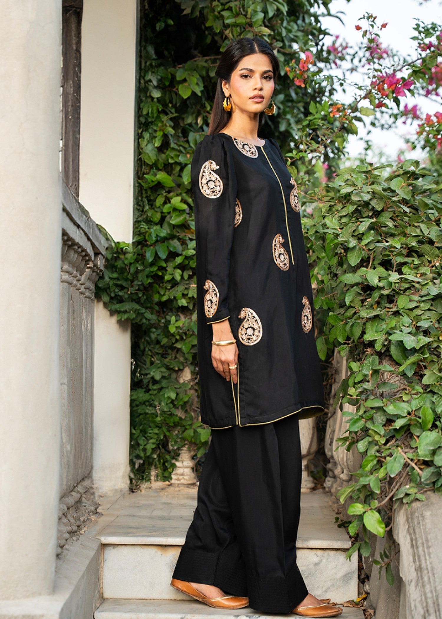 Kross Kulture Embroidered Viscose Suit With Farshi Shalwar 77 Women 2pcs
