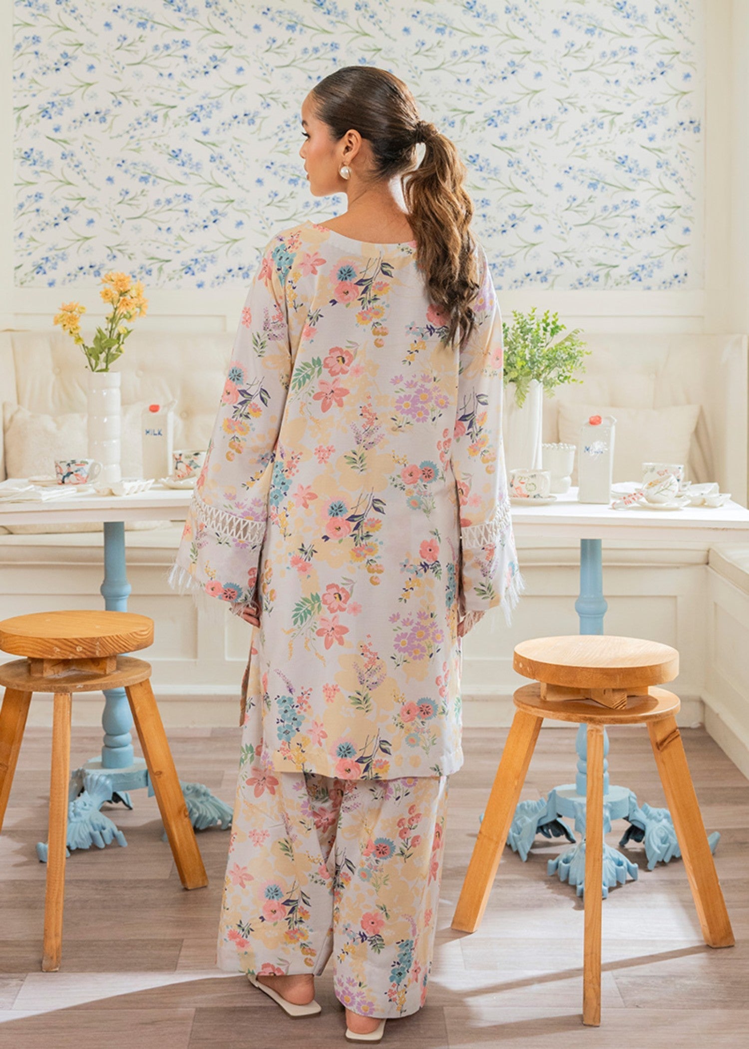 Kross Kulture Digital Printed And Embroidered Silk Lawn 01666 Women 2pcs