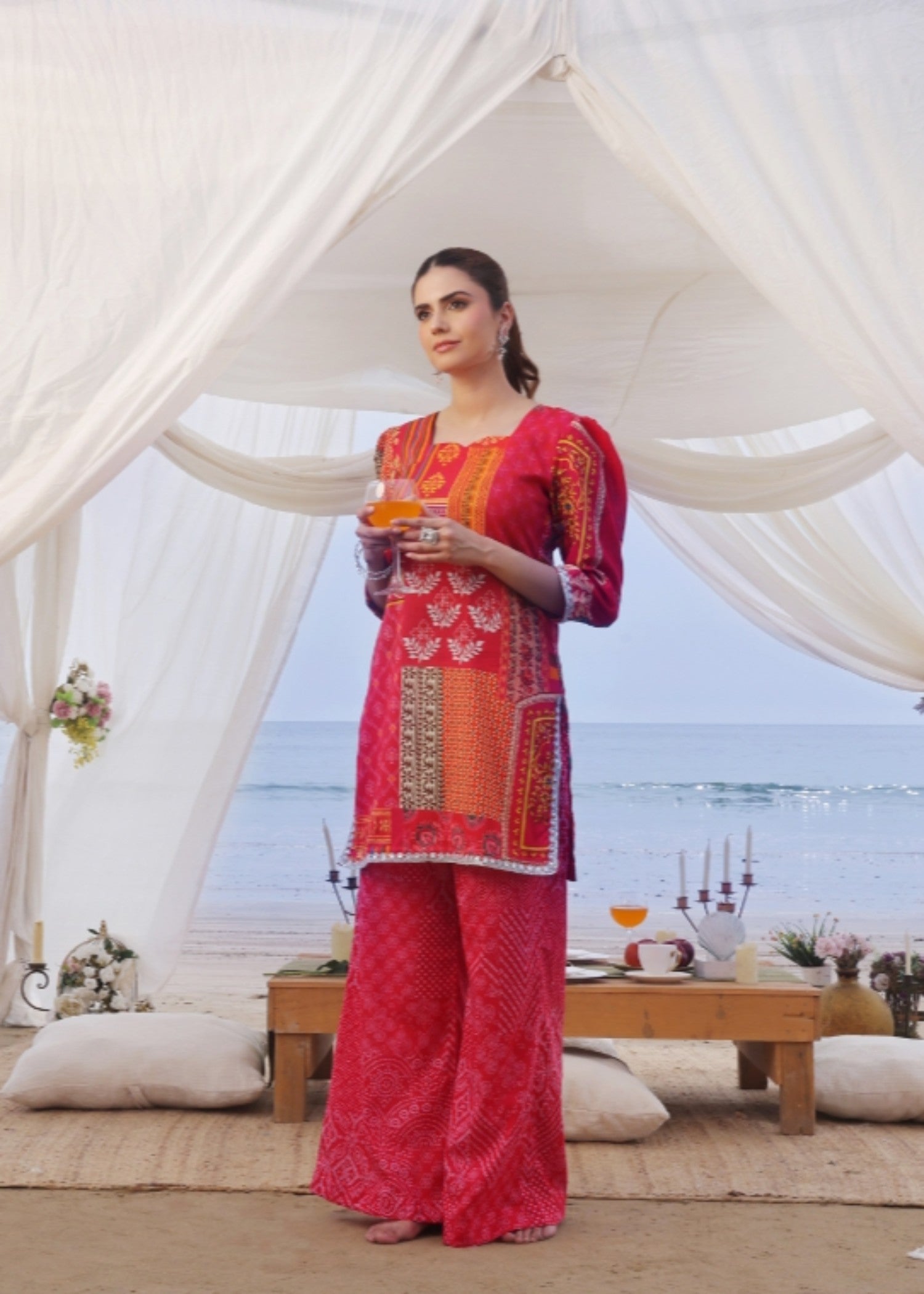 Feathers VERMILION Women 2pcs