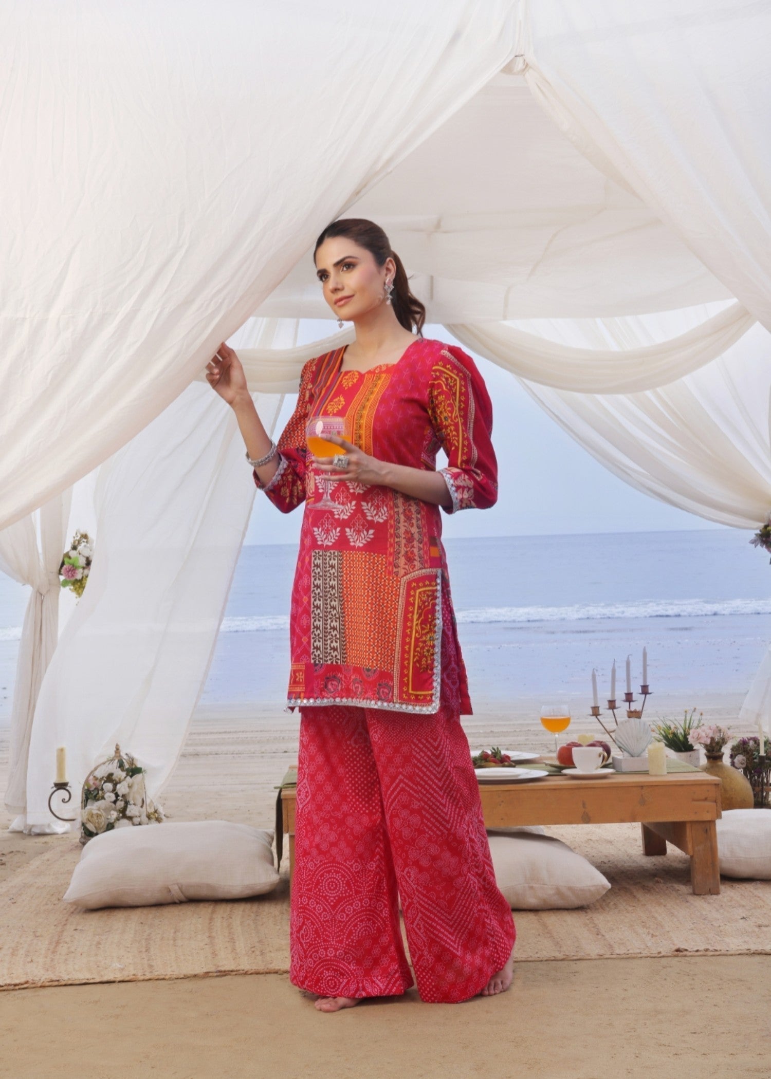 Feathers VERMILION Women 2pcs