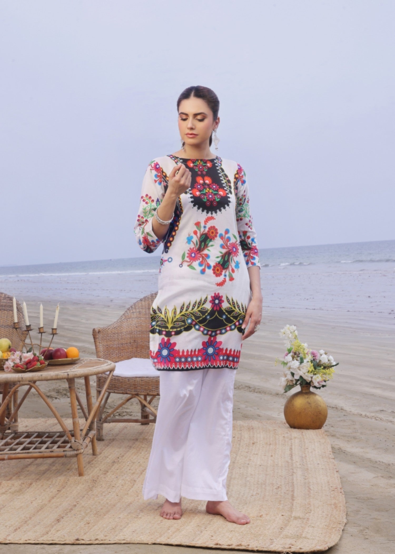 Feathers LUNAR Women 2pcs